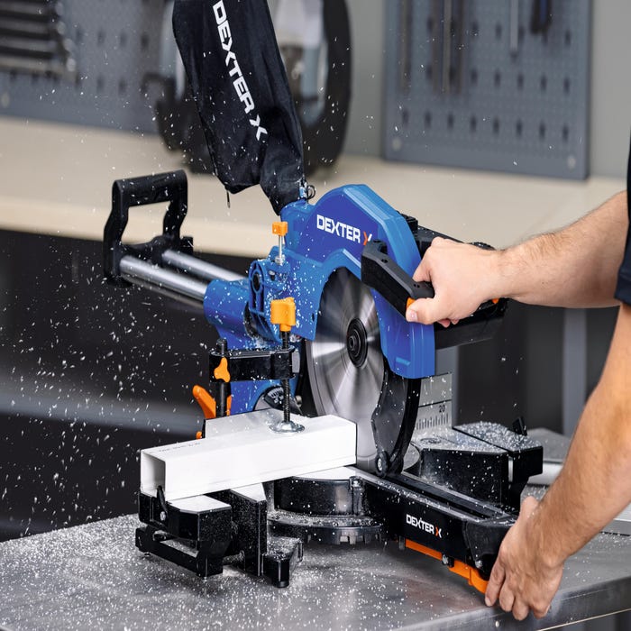 DX216 scie plongeante DEXTER