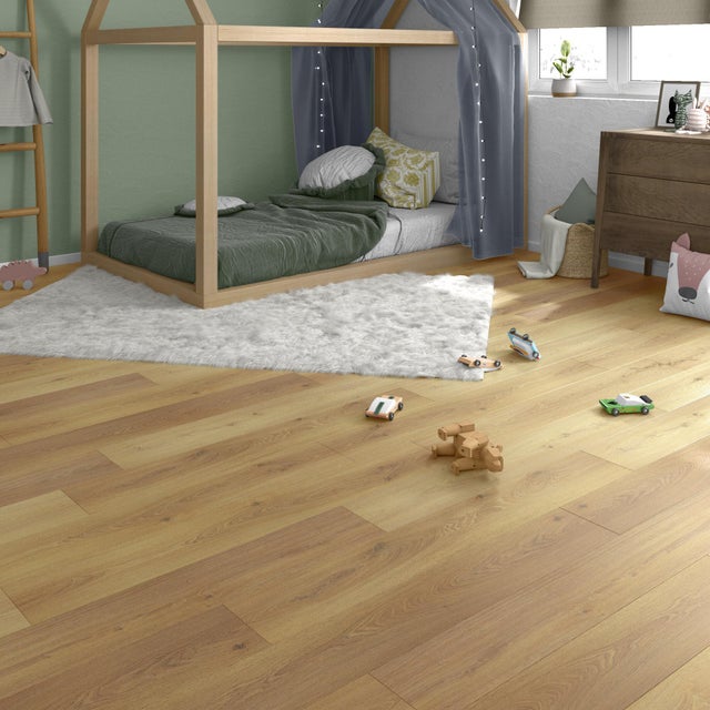 Pavimento laminato effetto rustico rovere dorato, AC5 classe 33, sp. 8 mm, ARTENS New Warden, 1.99 m²