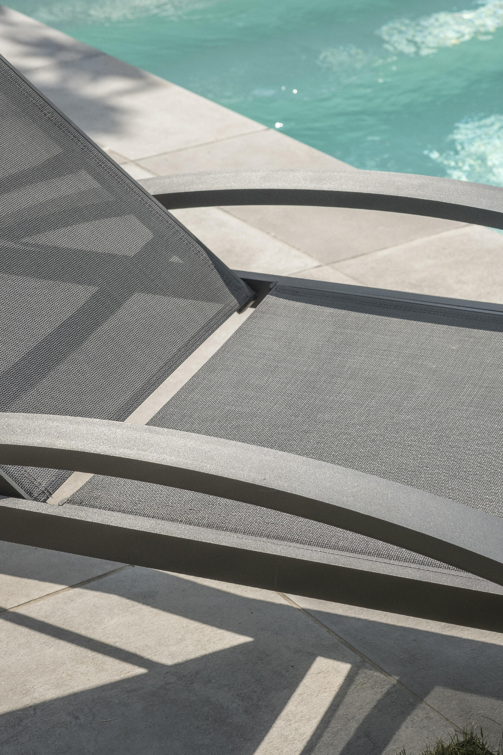 Bain de soleil en aluminium DCB GARDEN Barcelona noir - 9