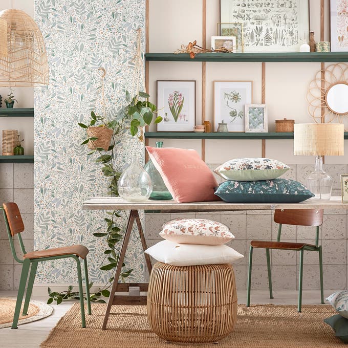 photo d'une salle à manger floral