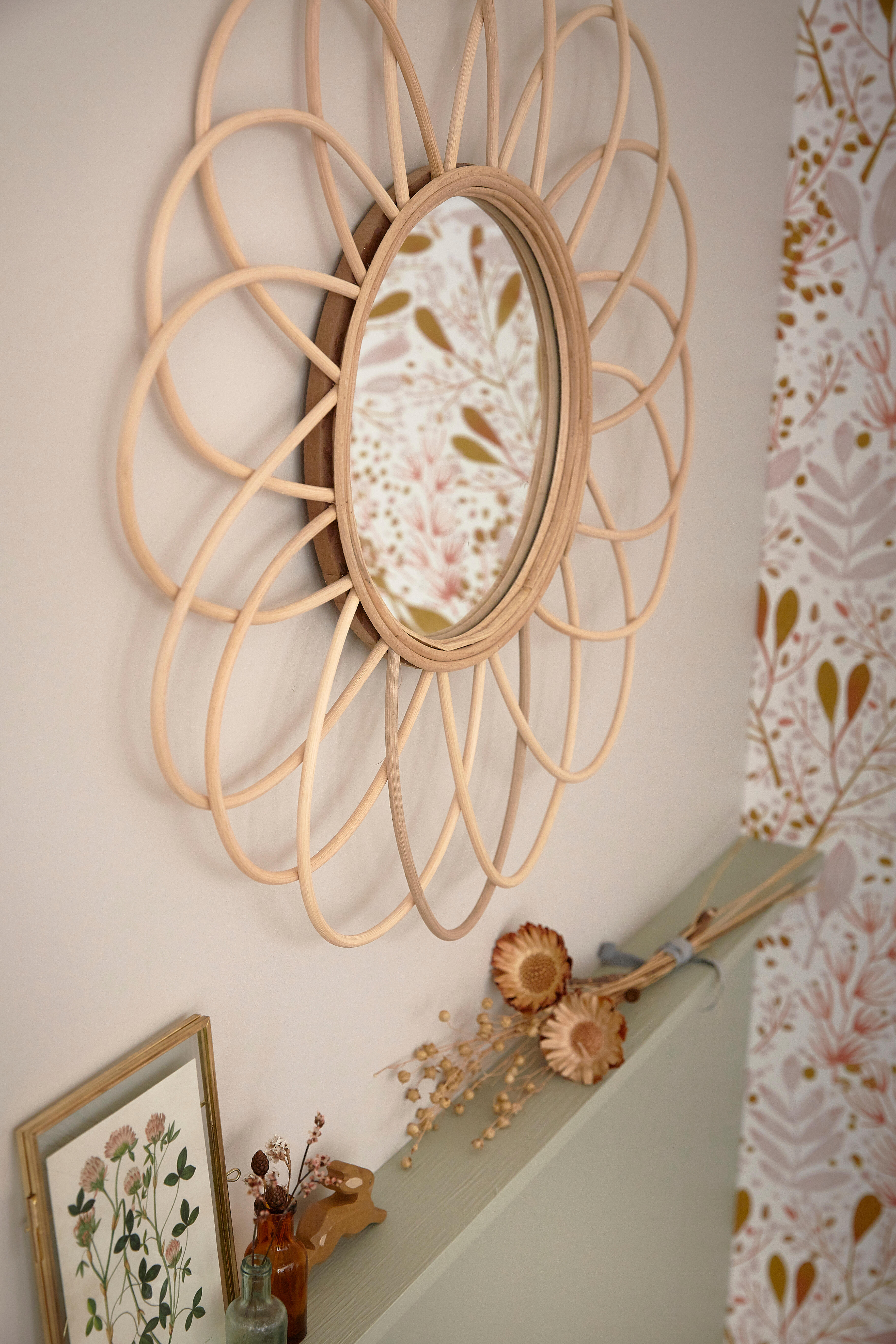 Papier peint intissé Florale Green life joy rose or fond blanc - 4