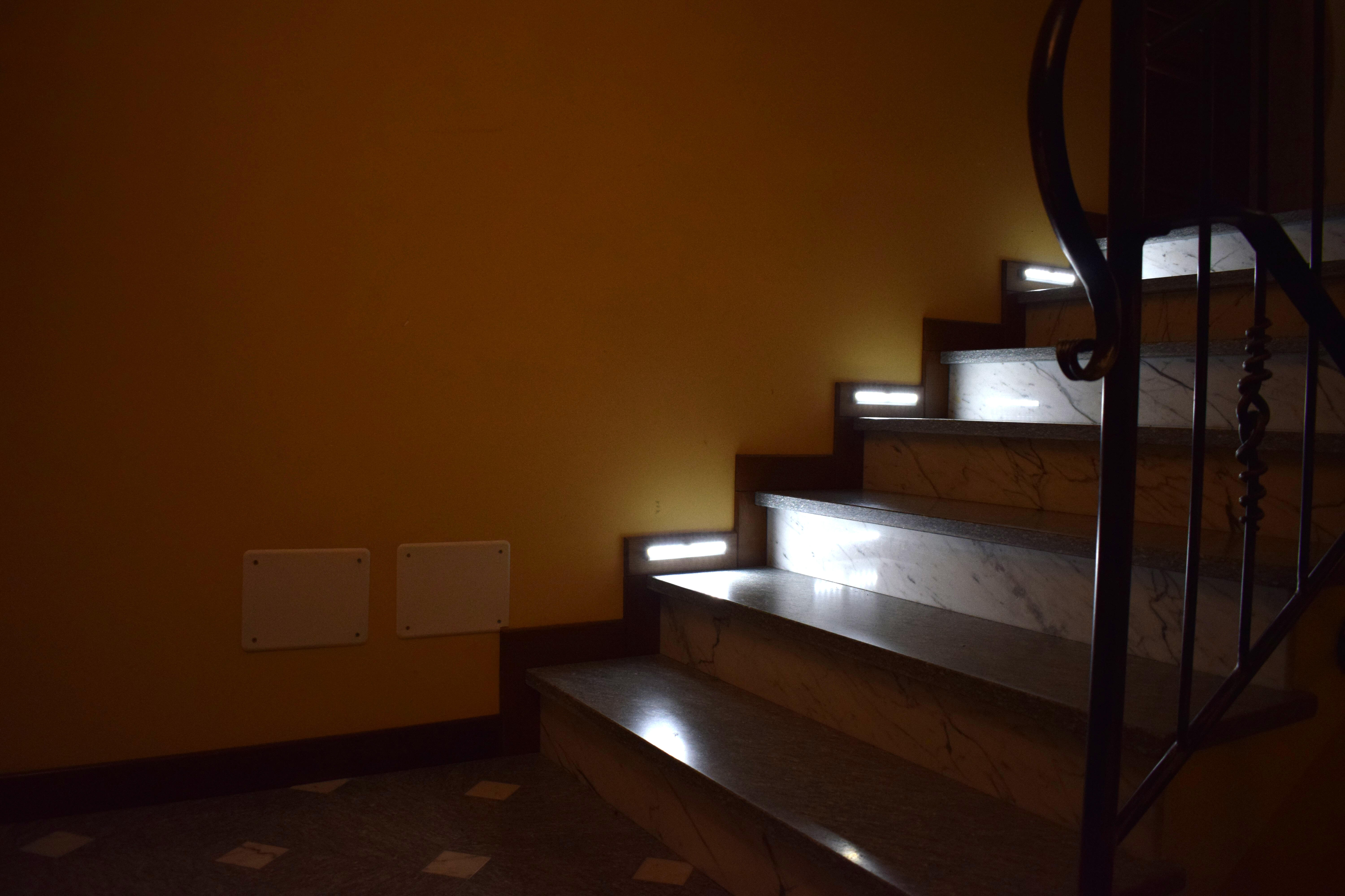 Luce notturna Sticky Light  sensore di movimentocon interruttore, led - 6