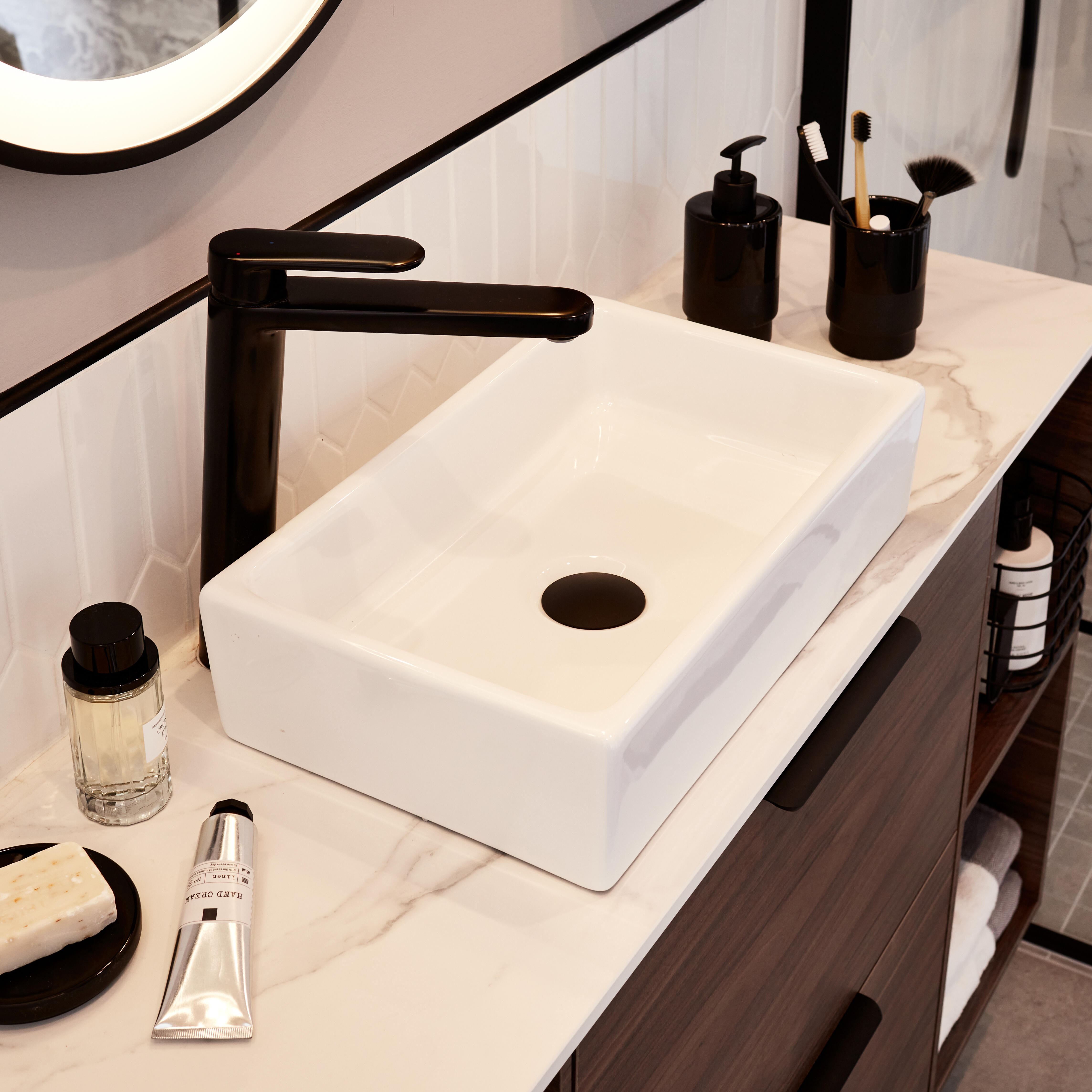 Top per lavabo Neo SENSEA L 121 x H 1.2 x P 48.5 cm bianco stratificato, effetto pietra naturale - 6