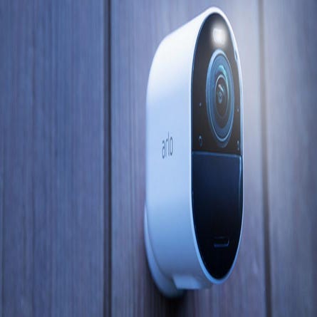 Caméra de sécurité connectée à vision nocturne 4K HDR avec alerte intelligente