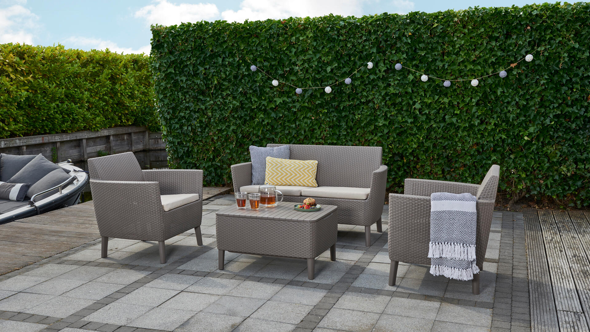 Conjunto relax de 4 lugares em resina bege cappuccino Keter Salemo - 3