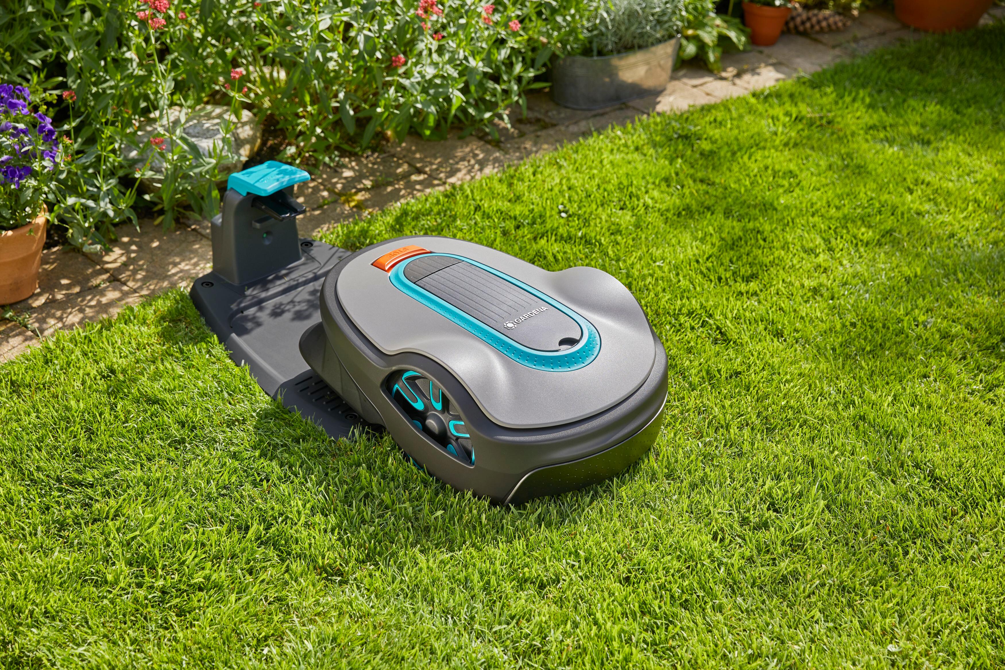 Robot tondeuse connecté GARDENA SILENO life - 1000m² - 15102-26 Bluetooth - 5