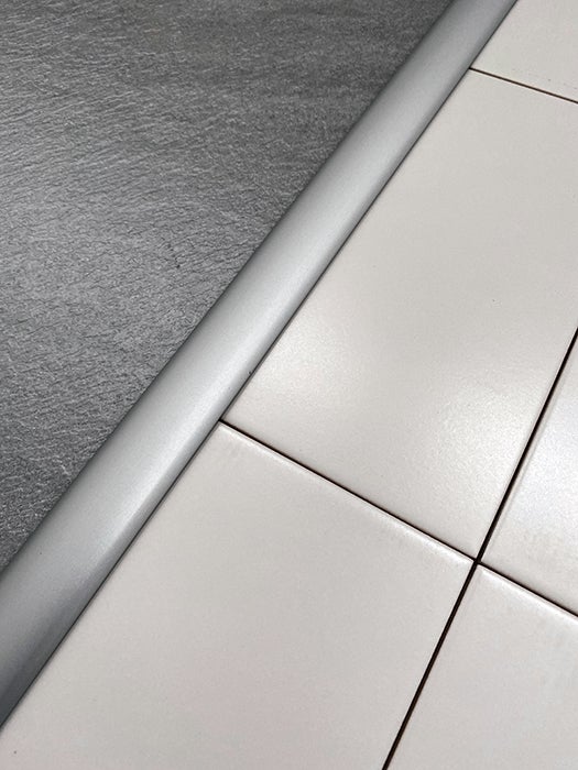 Barre de seuil 4 en 1 alu argent auto-adhésif, l.3.7 cm x L.83 cm - 2