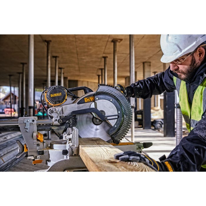 DEWALT DWS780