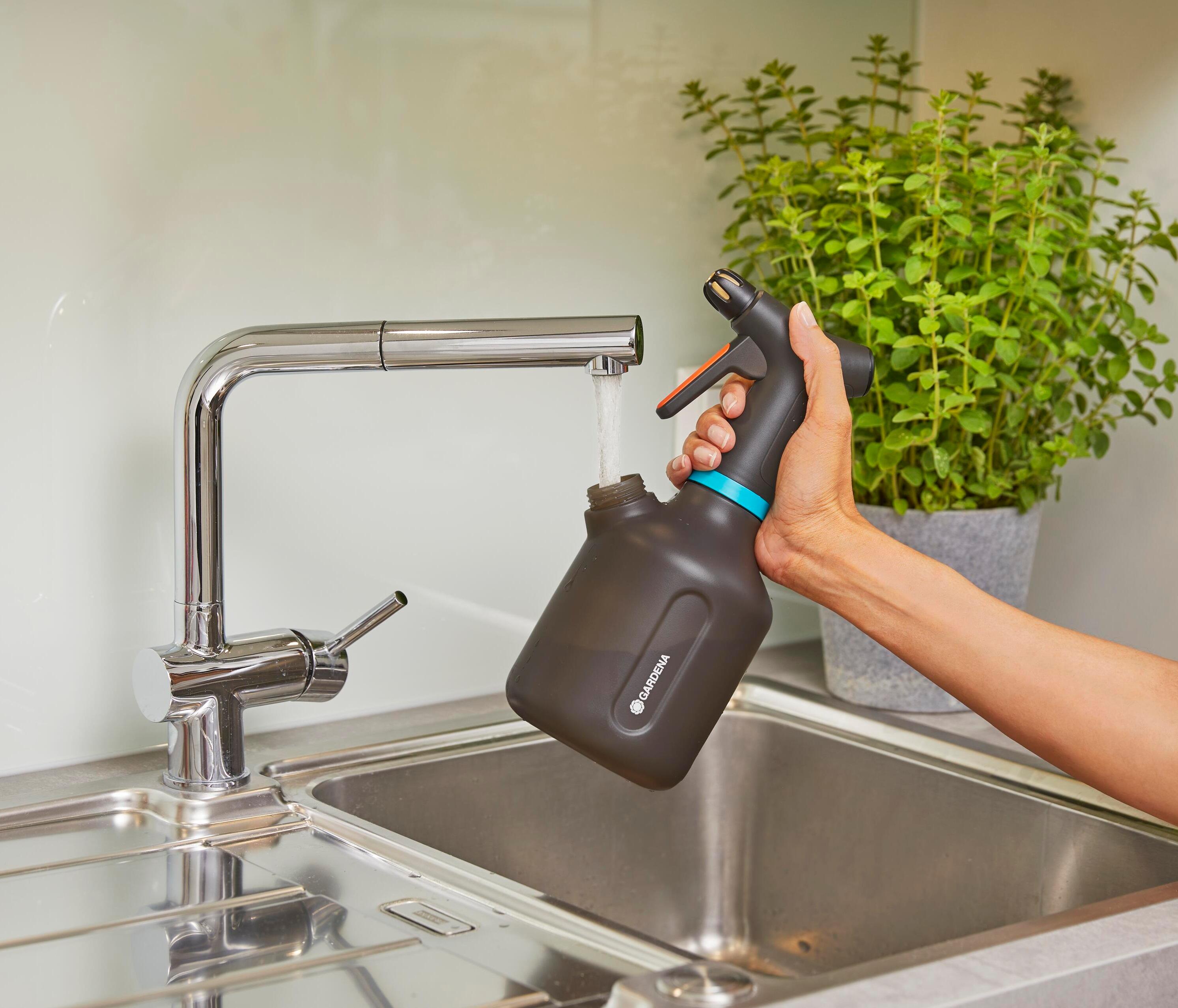 Pulvérisateur à gâchette à gâchette GARDENA 11112-20 1 l - 2