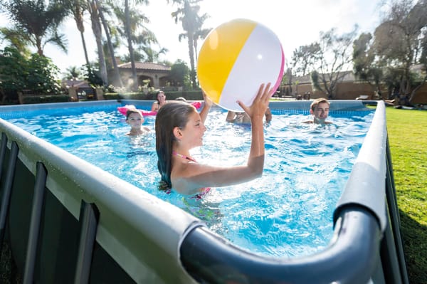 Piscine tubulaire Intex XTR Rect adaptée à tous