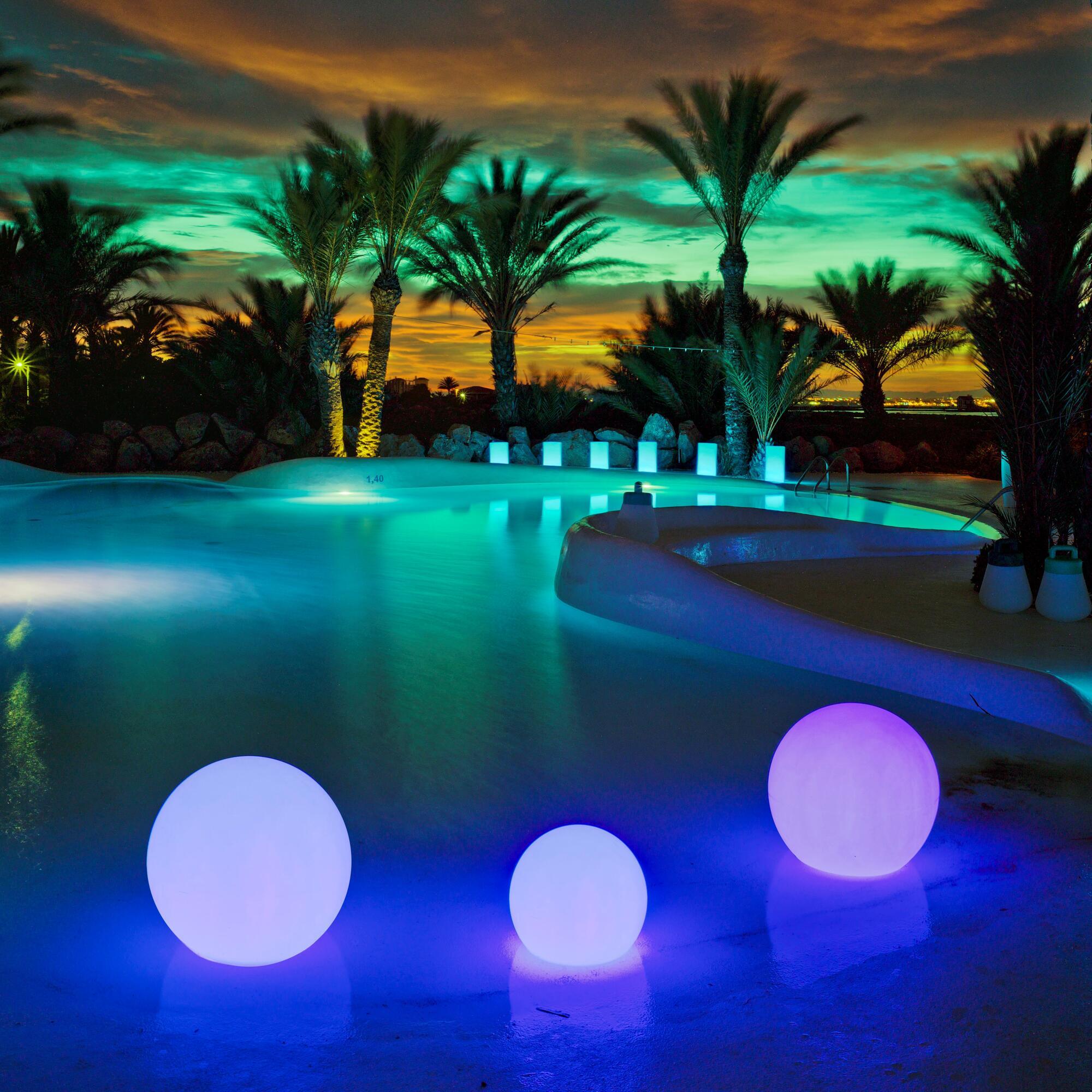 Lumière d'étang flottante solaire, lumières de piscine étanches Lumière de  jardin Éclairage LED pour piscine