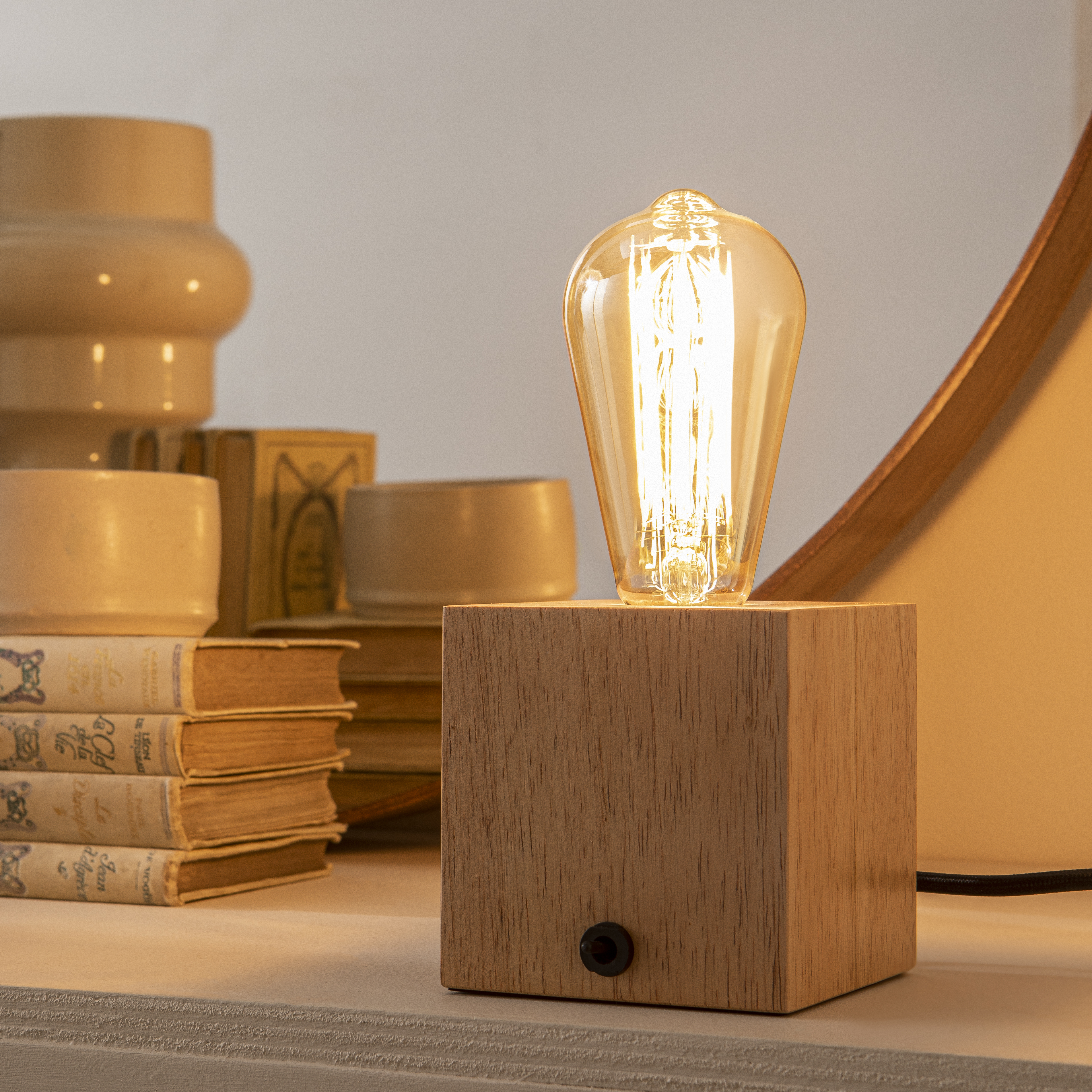 Lámpara de mesa compatible con casquillo E27 Booken INSPIRE con estructura madera beige pantalla beige de madera alimentación a red - 3