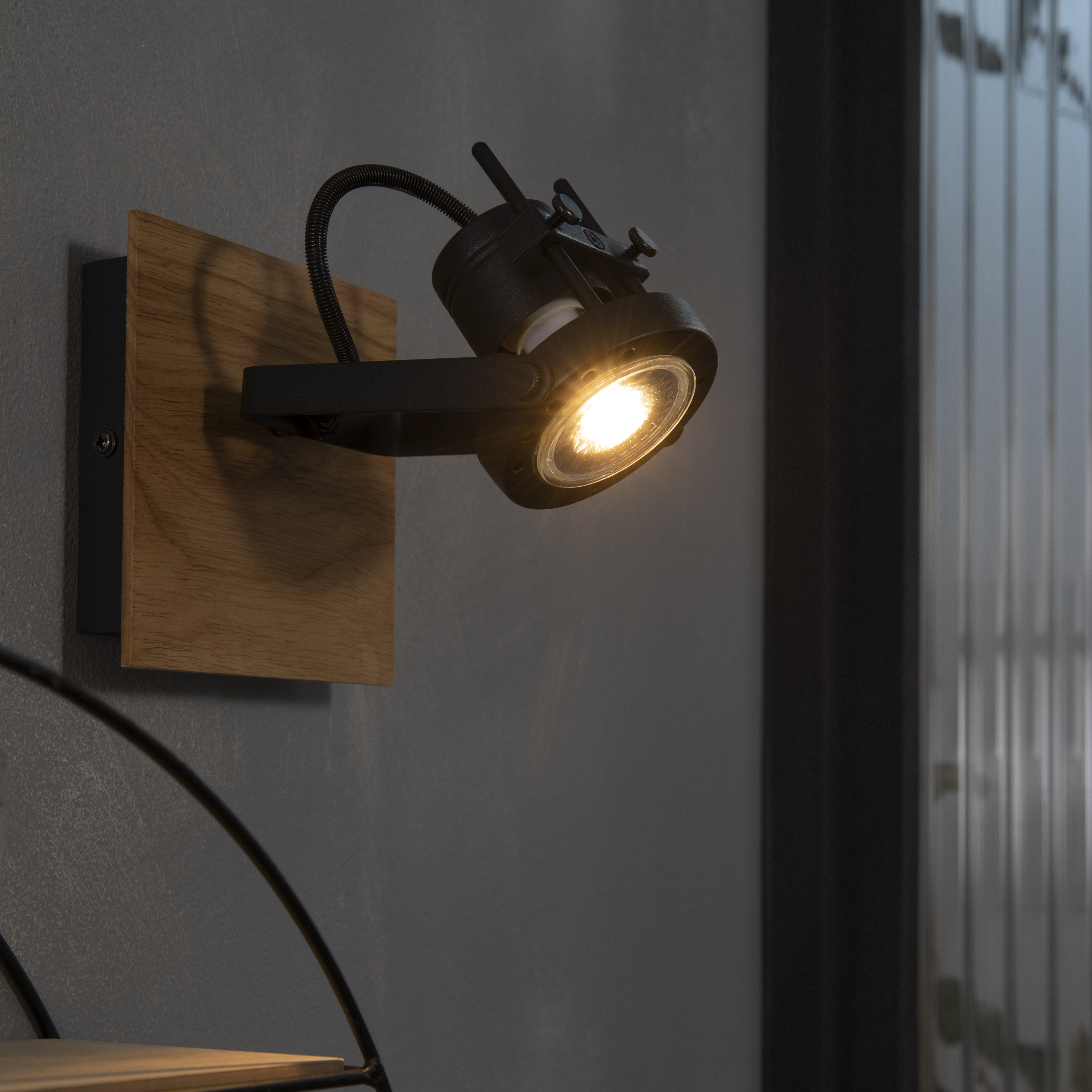 Foco decorativo INSPIRE technic gu10x1 metal preto e madeira - 13