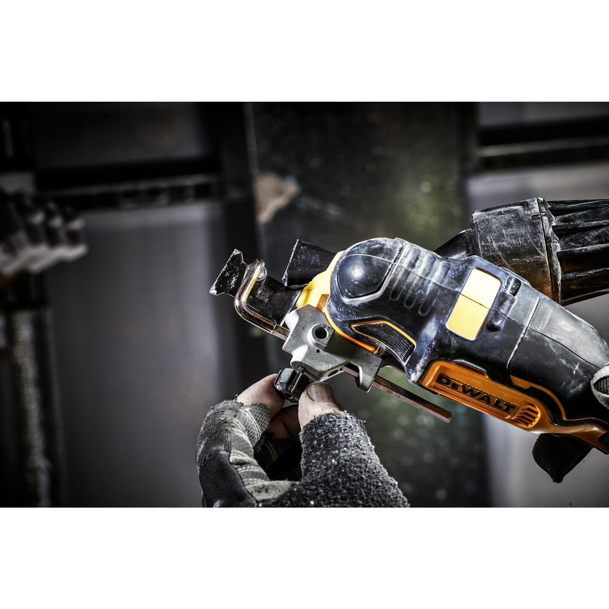 Outil multifonction DEWALT XR 18 V, 35 accessoires Sans Batterie, DCS356NT-XJ - 9