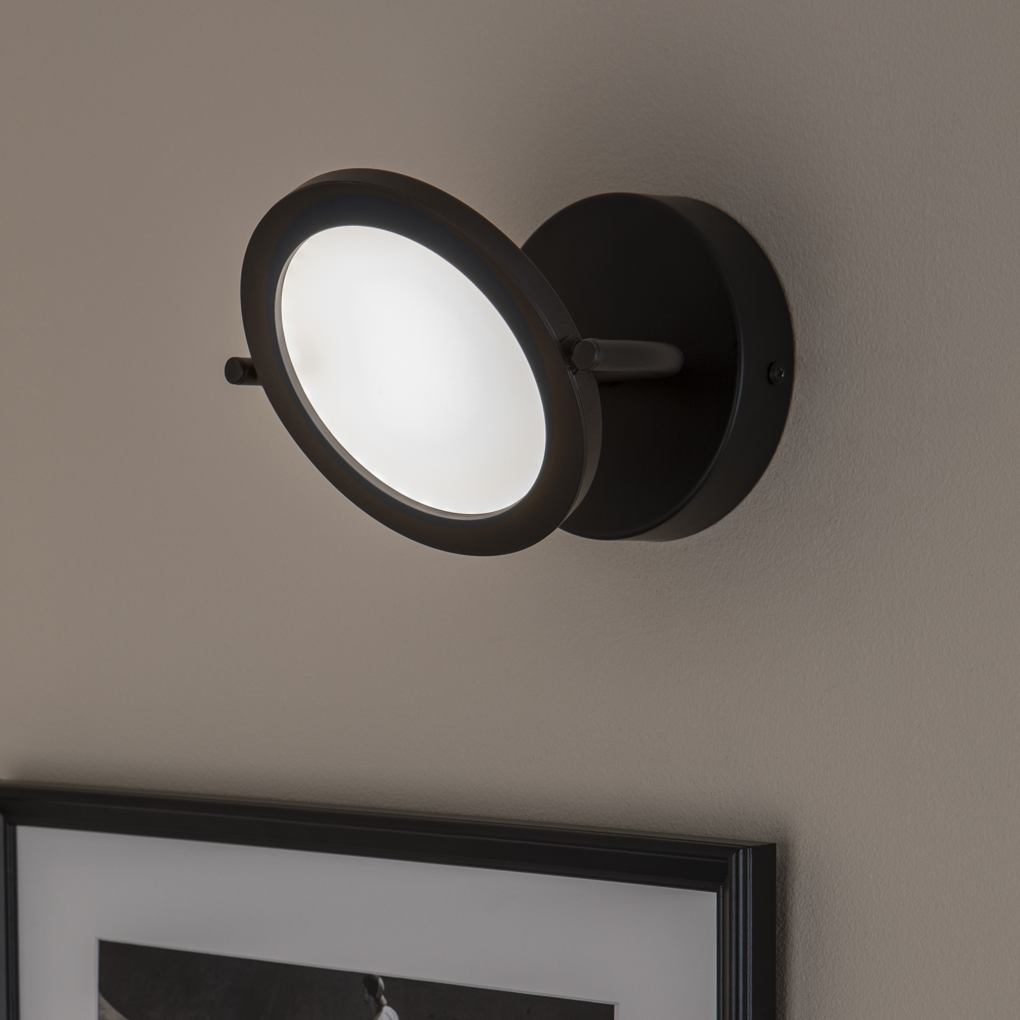Foco decorativo com lâmpada Diuna Inspire LED 554lm 1 luz pintado preto - 25