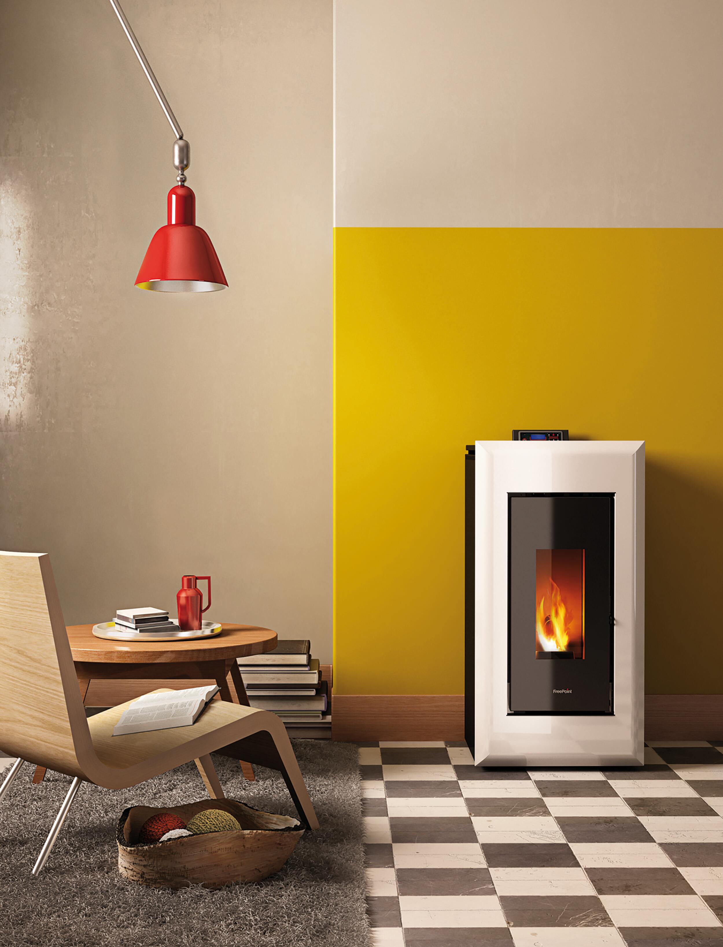 Estufa de pellet canalizable freepoint vega 10,5 kw blanco