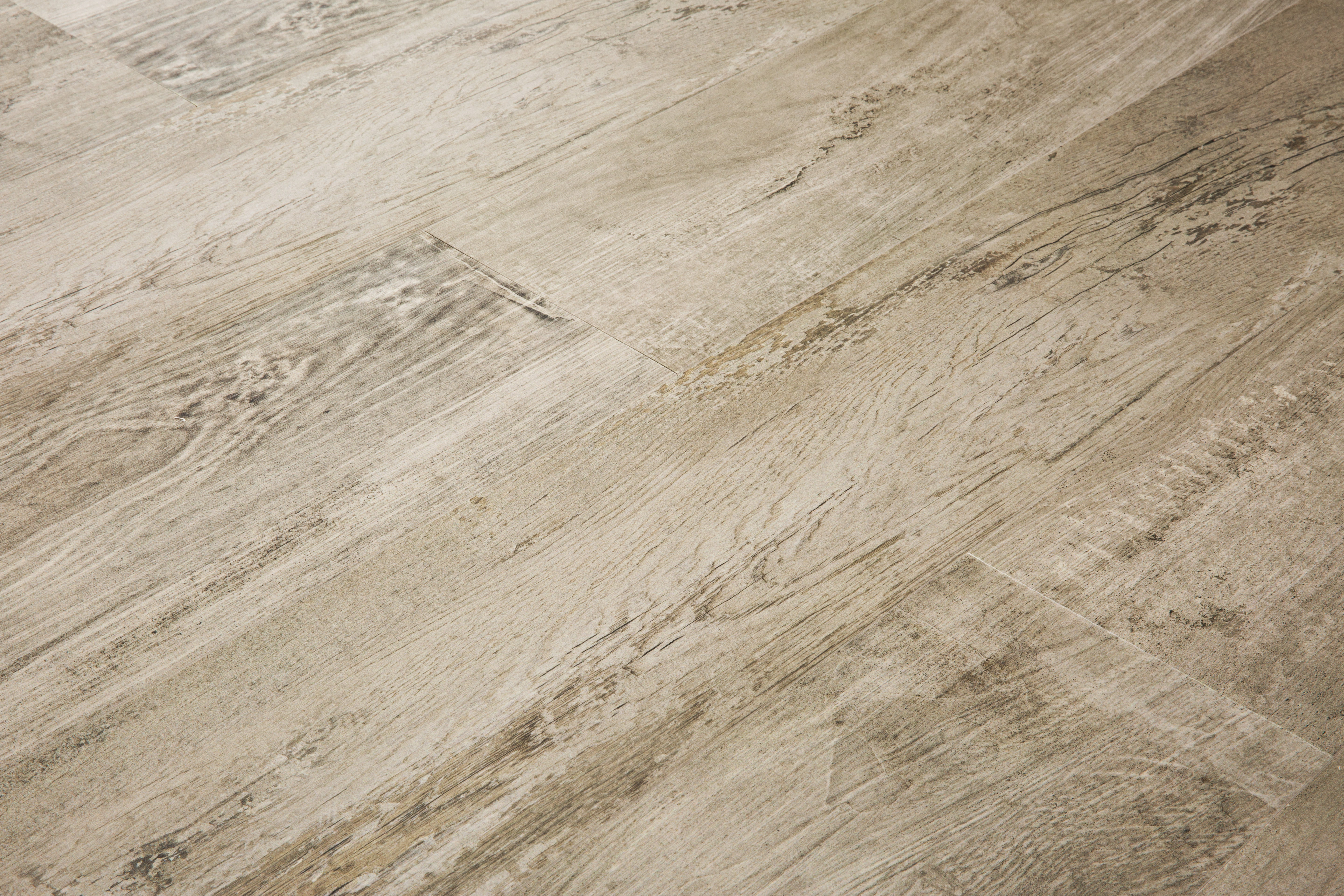 Revestimiento de pared decorativo efecto madera de PVC ARTENS Bali natural color roble gris de 120x16.7cm - 13