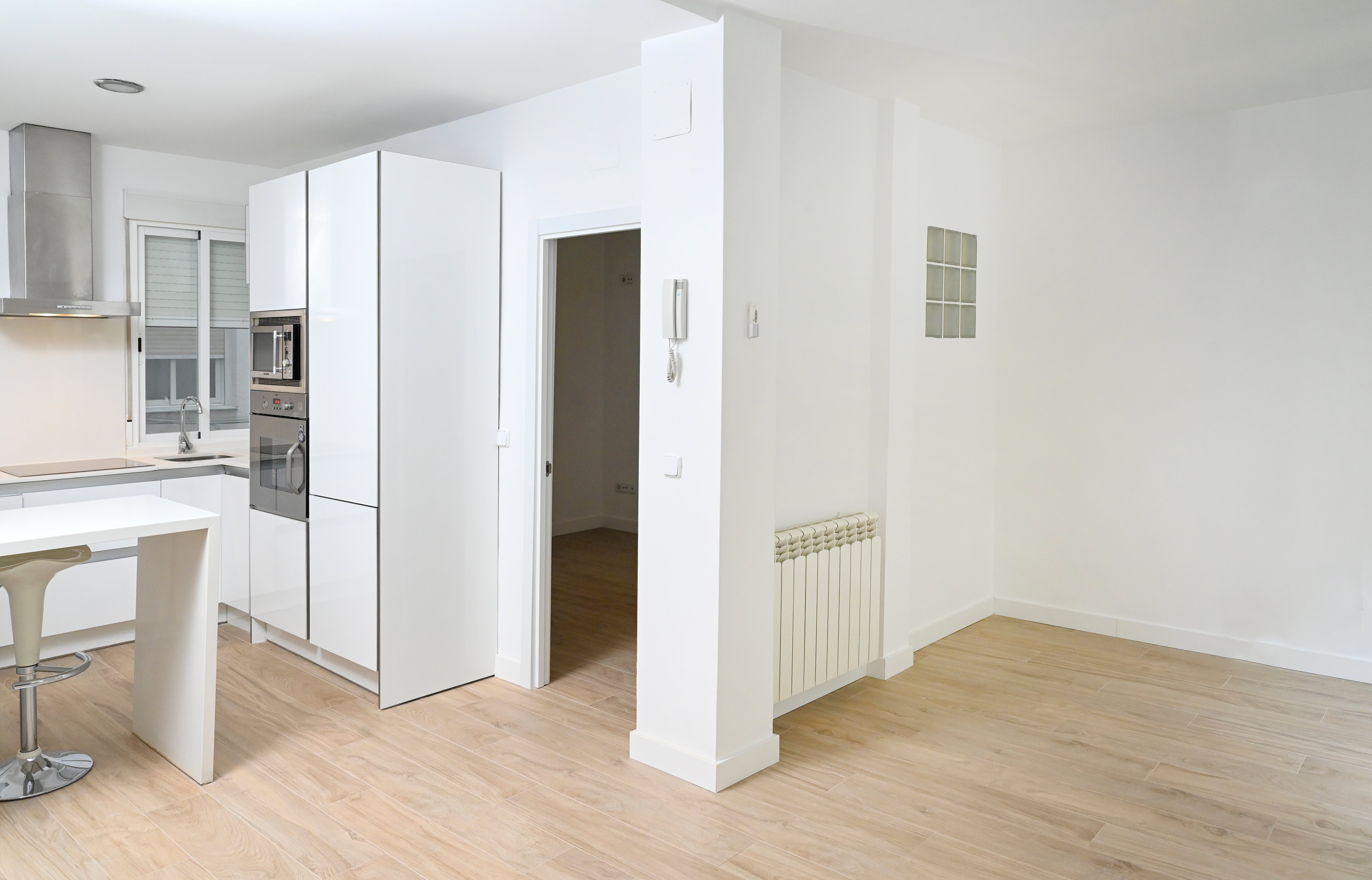 Rodapés de MDF LACADO BRANCO 10X1.5X220CM (PACK 5UN) - 5