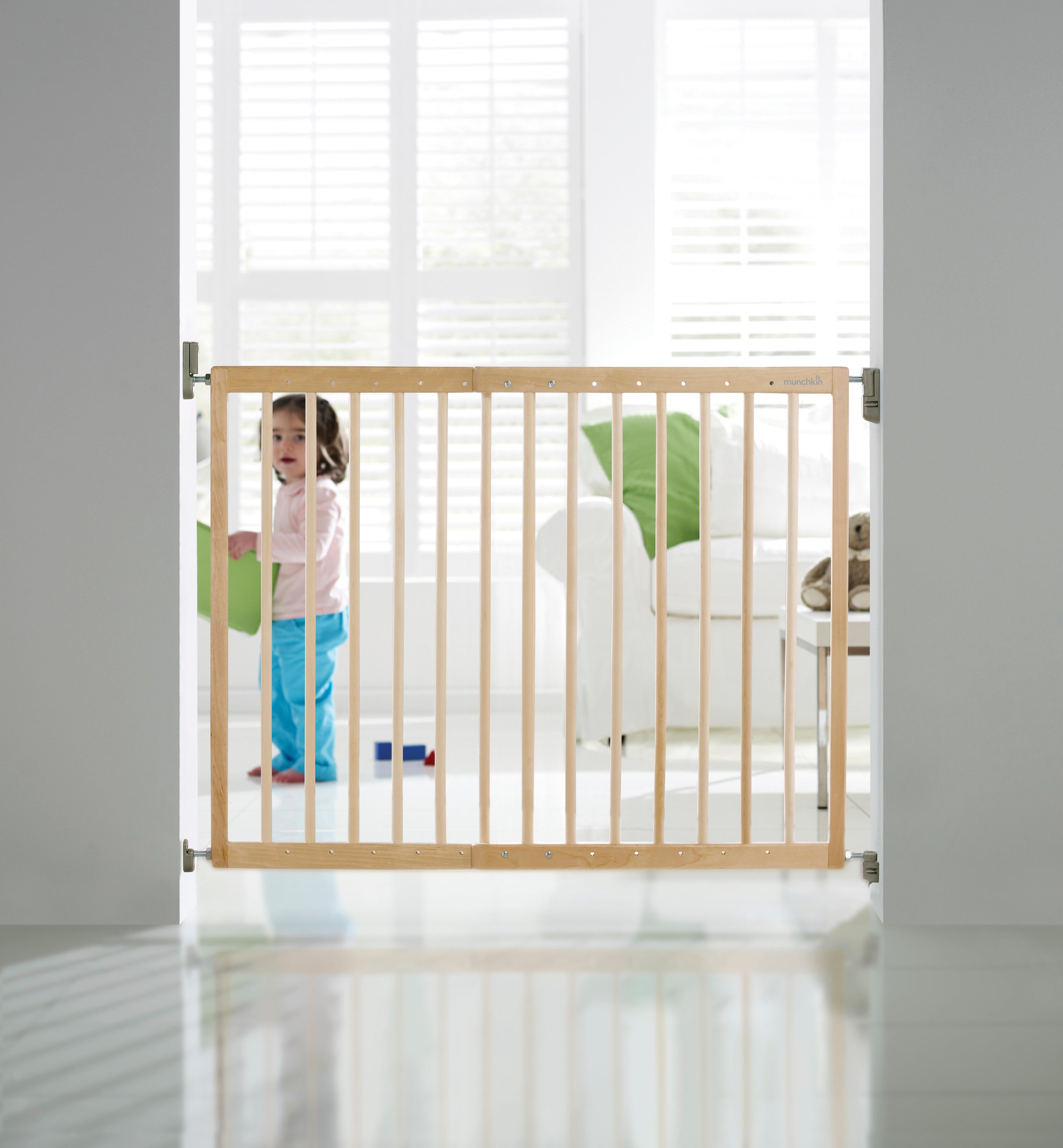 Valla de seguridad infantil extensible 63.5-106cm acabado madera - 5