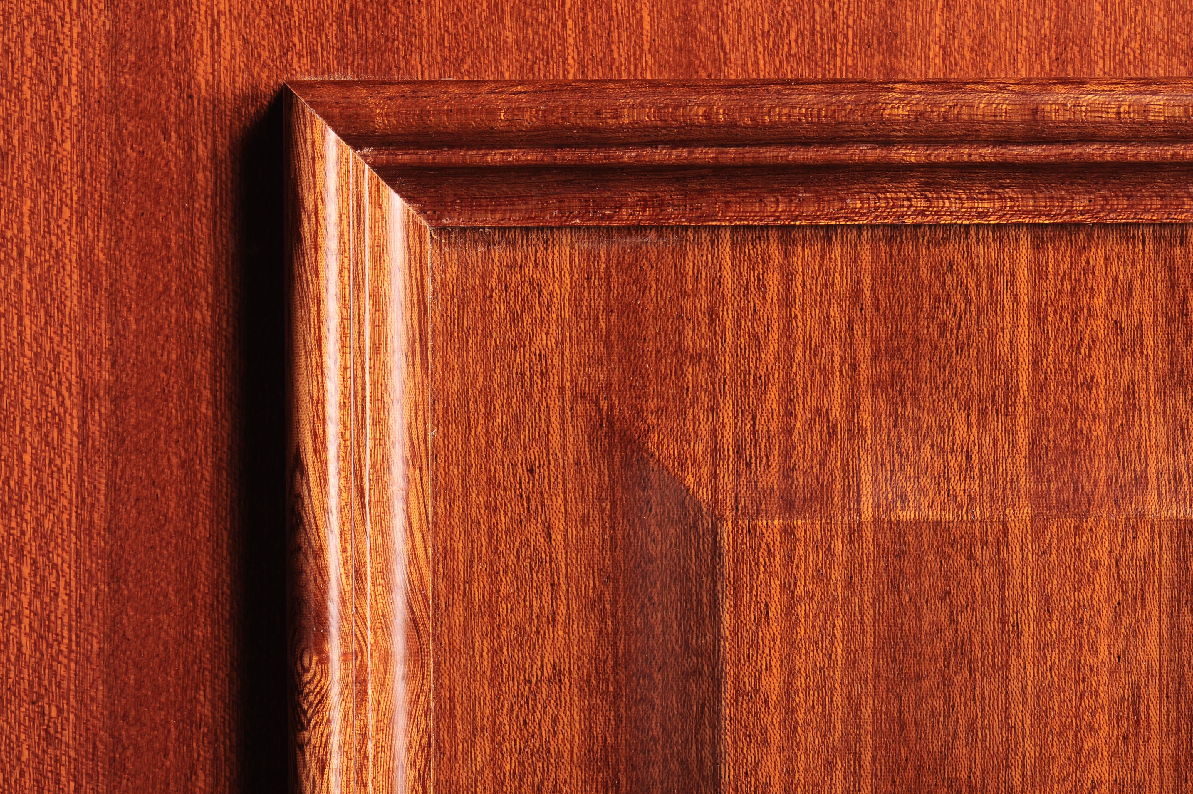 Puerta de entrada blindada serie 3P dos cuadros sapelly / interior liso  sapelly apertura izquierda 205x86cm - 10