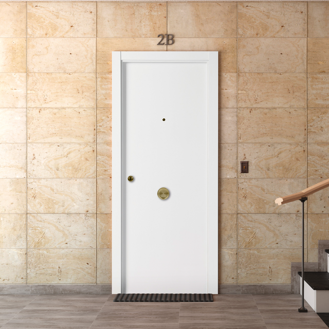 Puerta de entrada blindada serie 3P liso blanco / interior liso  sapelly apertura derecha 205x86cm