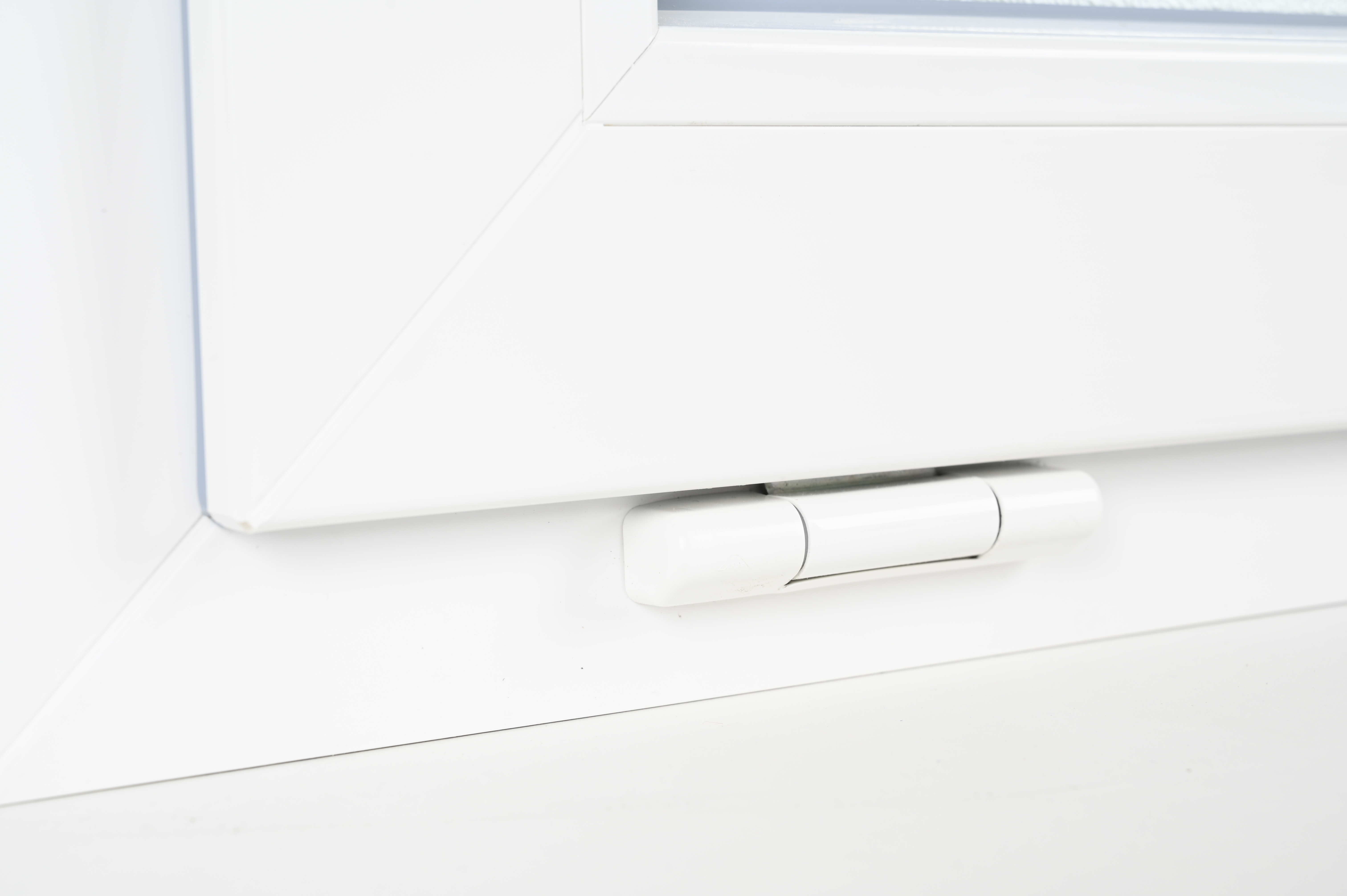 Ventana PVC blanca basculante 60X60 cm - 11