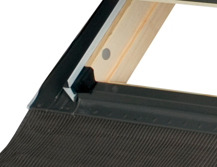 Janela de sótão manual FAKRO PRIMO BASCULANTE 78X98CM (COM RUFO) - 7