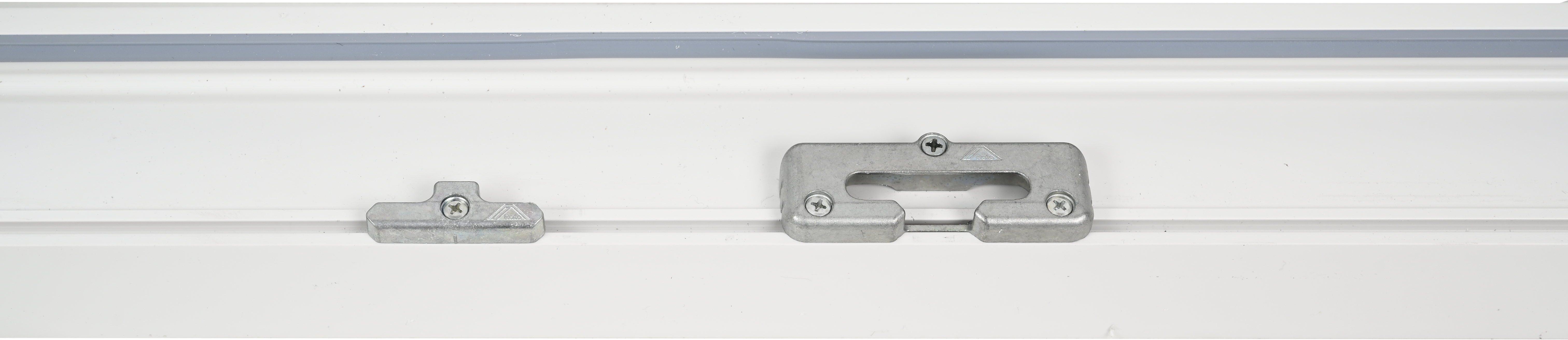 Balconera PVC ISOXA blanca oscilobatiente con persiana izquierda 85X229 cm - 12