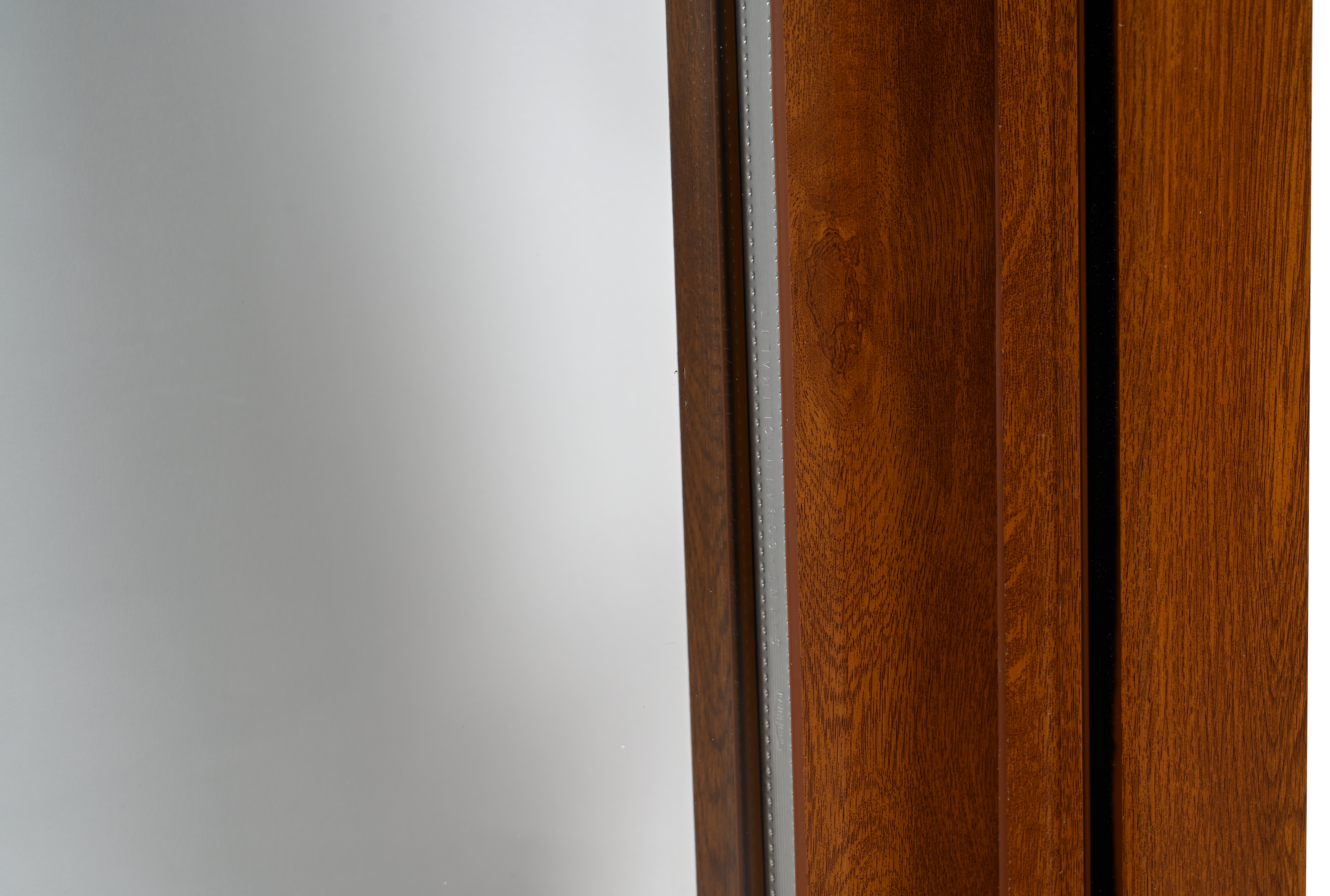 Balconera PVC ISOXA roble oscilobatiente con persiana de 120x229cm - 17
