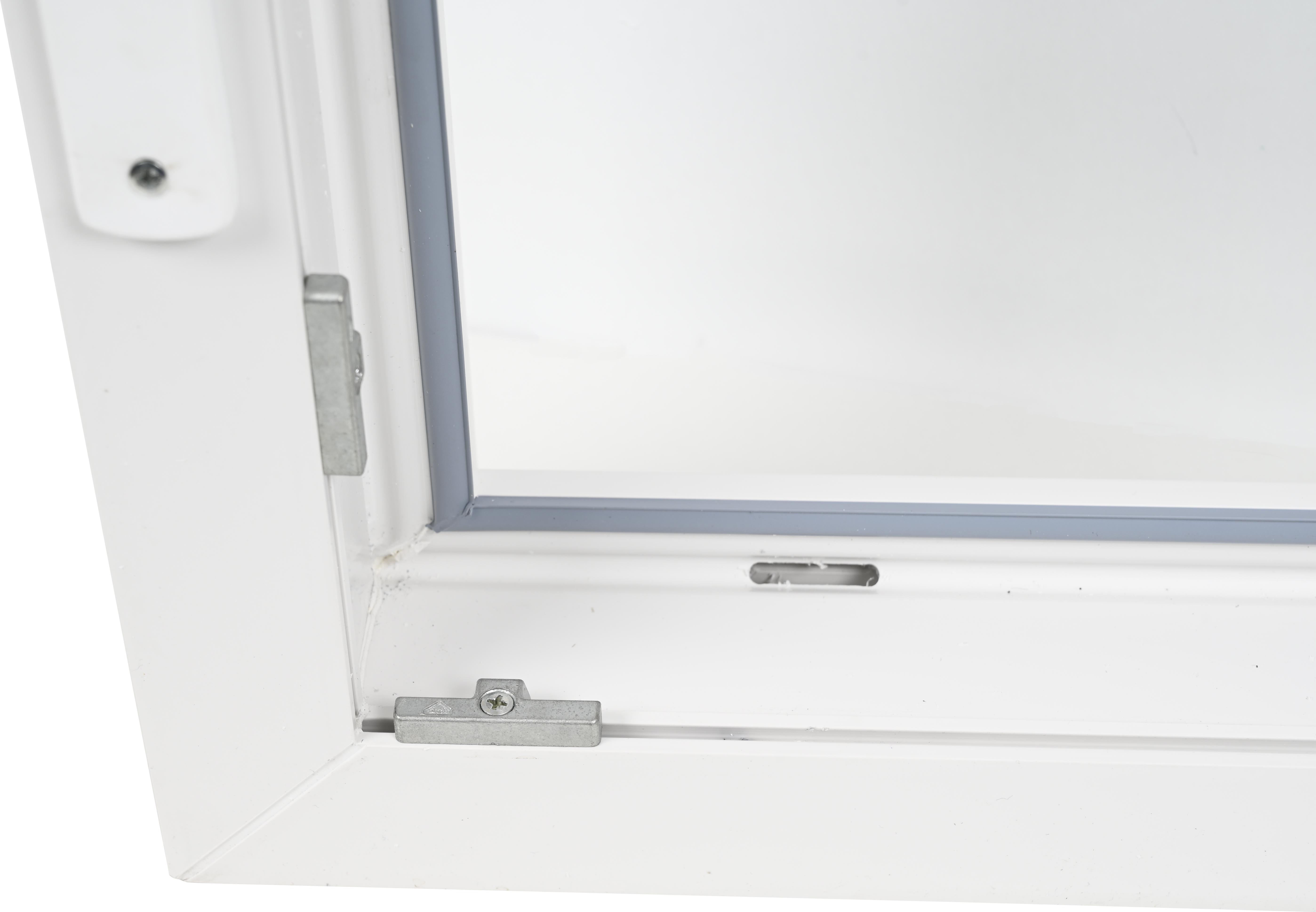 Janela de PVC OSCILOBATENTE 60X115CM DIREITA (COM ESTORE) - 24