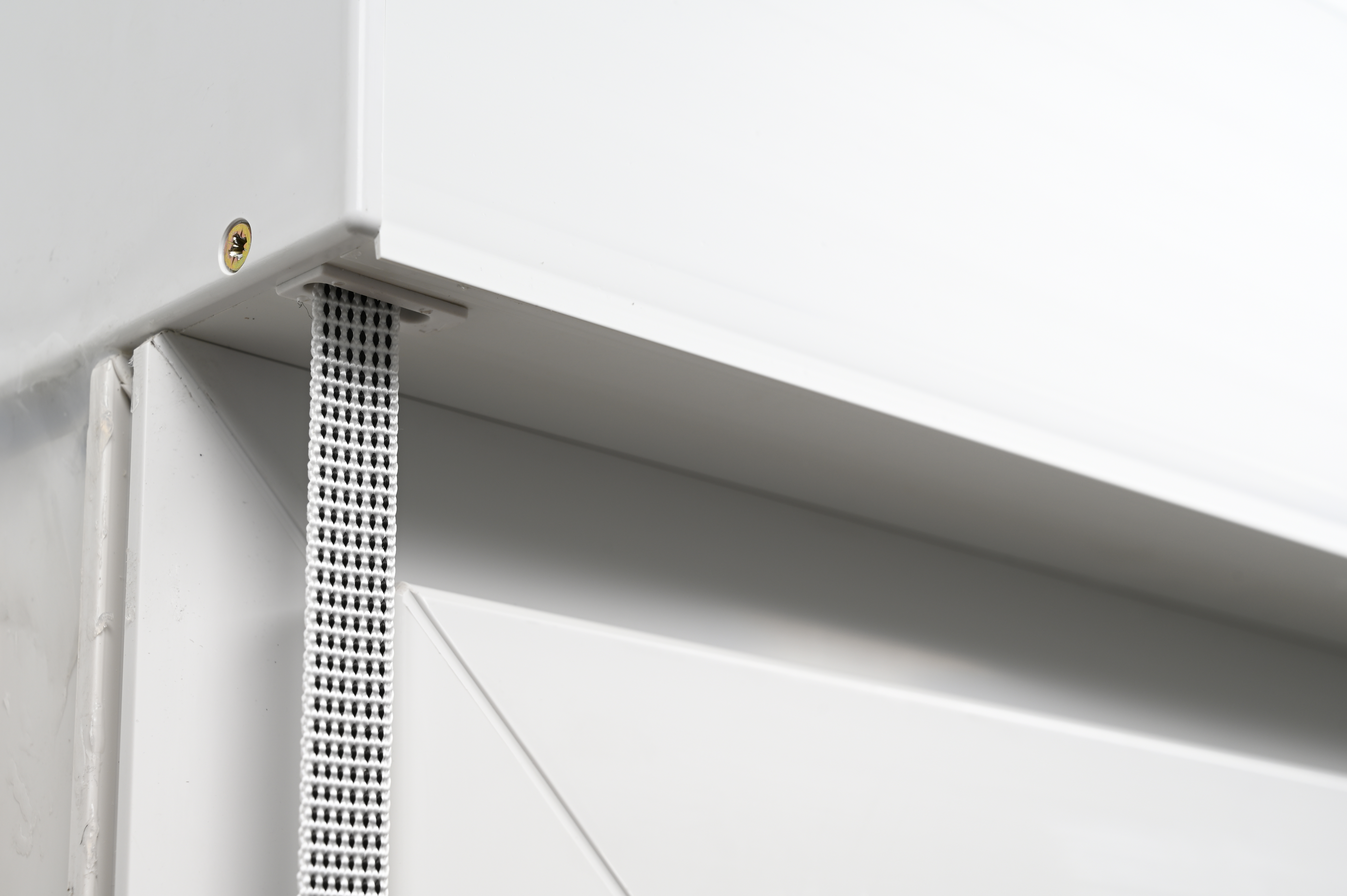 Janela de PVC OSCILOBATENTE 60X115CM DIREITA (COM ESTORE) - 21