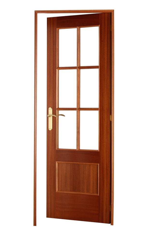 Puerta de interior abatible con cristal maciza barnizada Line Plus Atenas sapelly apertura derecha cerco de 7x3 anchura 82.5cm