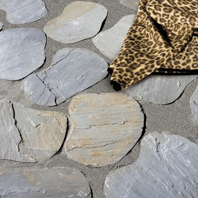 Passo giapponese in gres naturale grigio