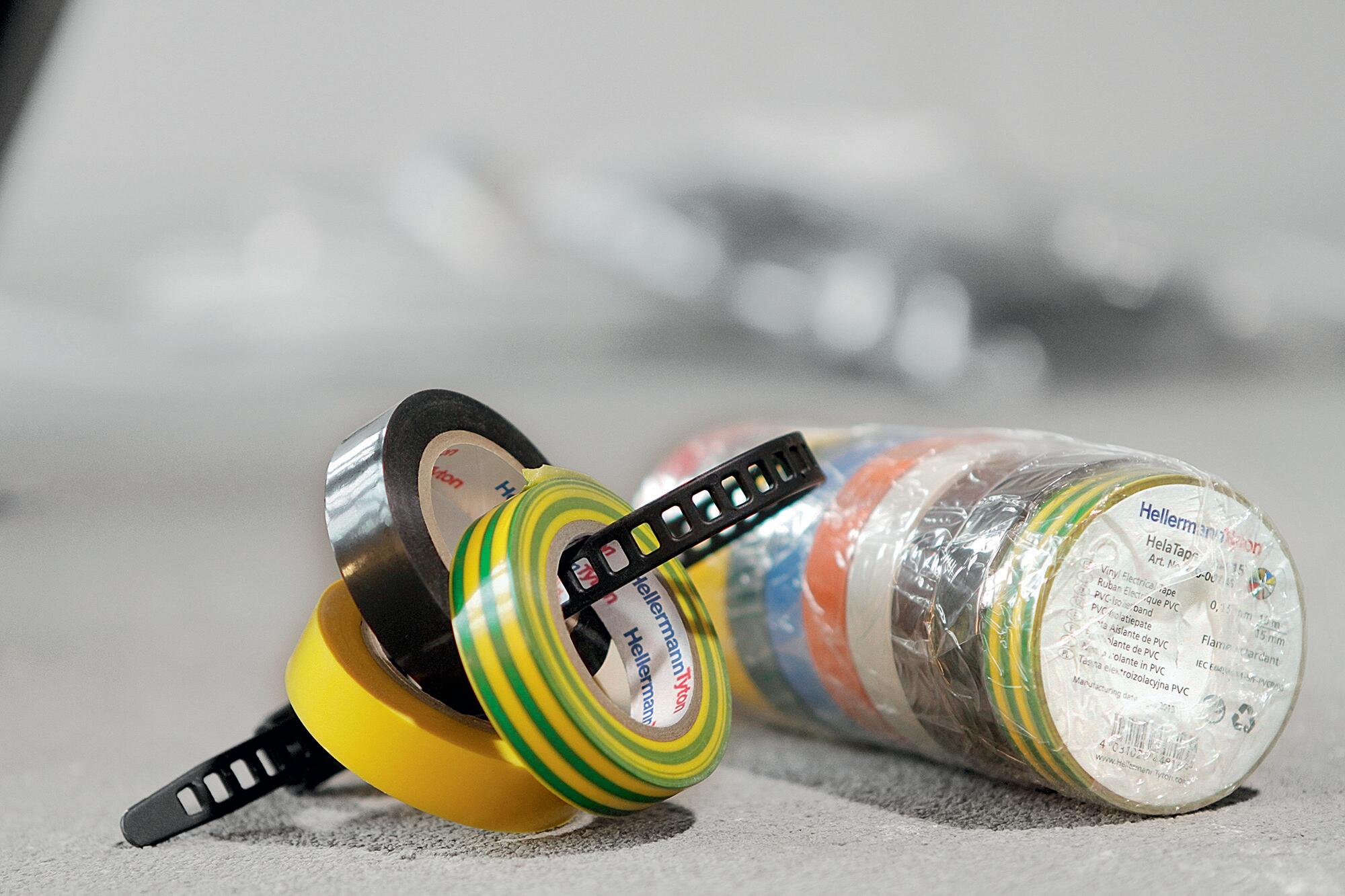 Fita isoladora 15MM 10M PRETA - 4