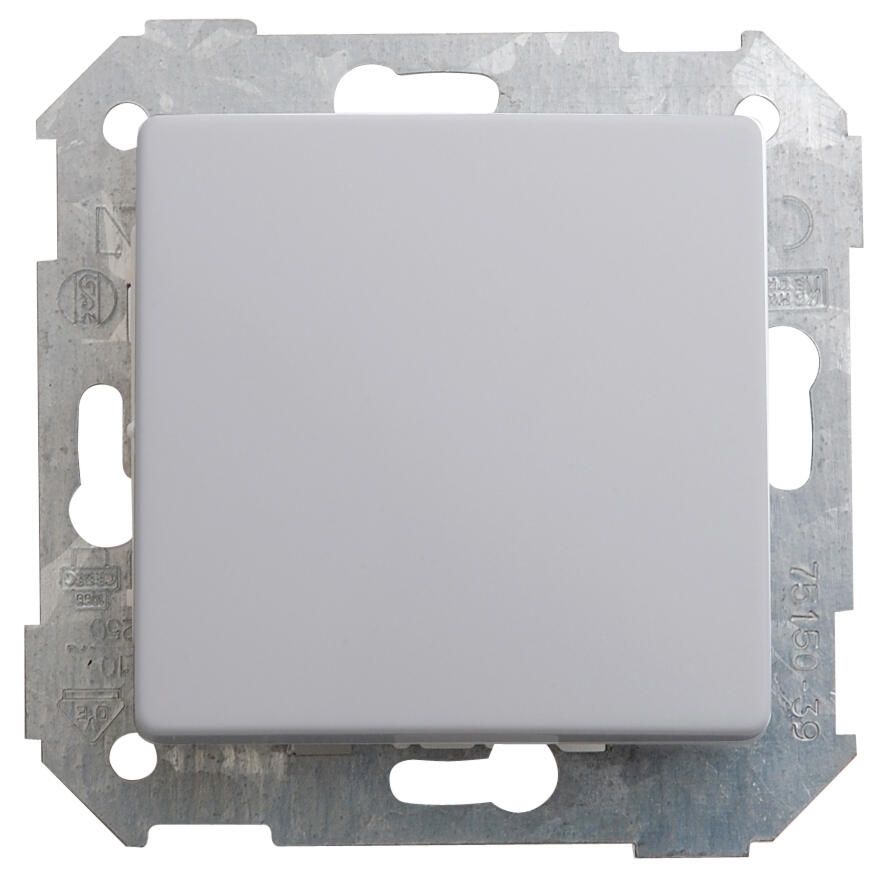 Tapa ciega simon 82 aluminio