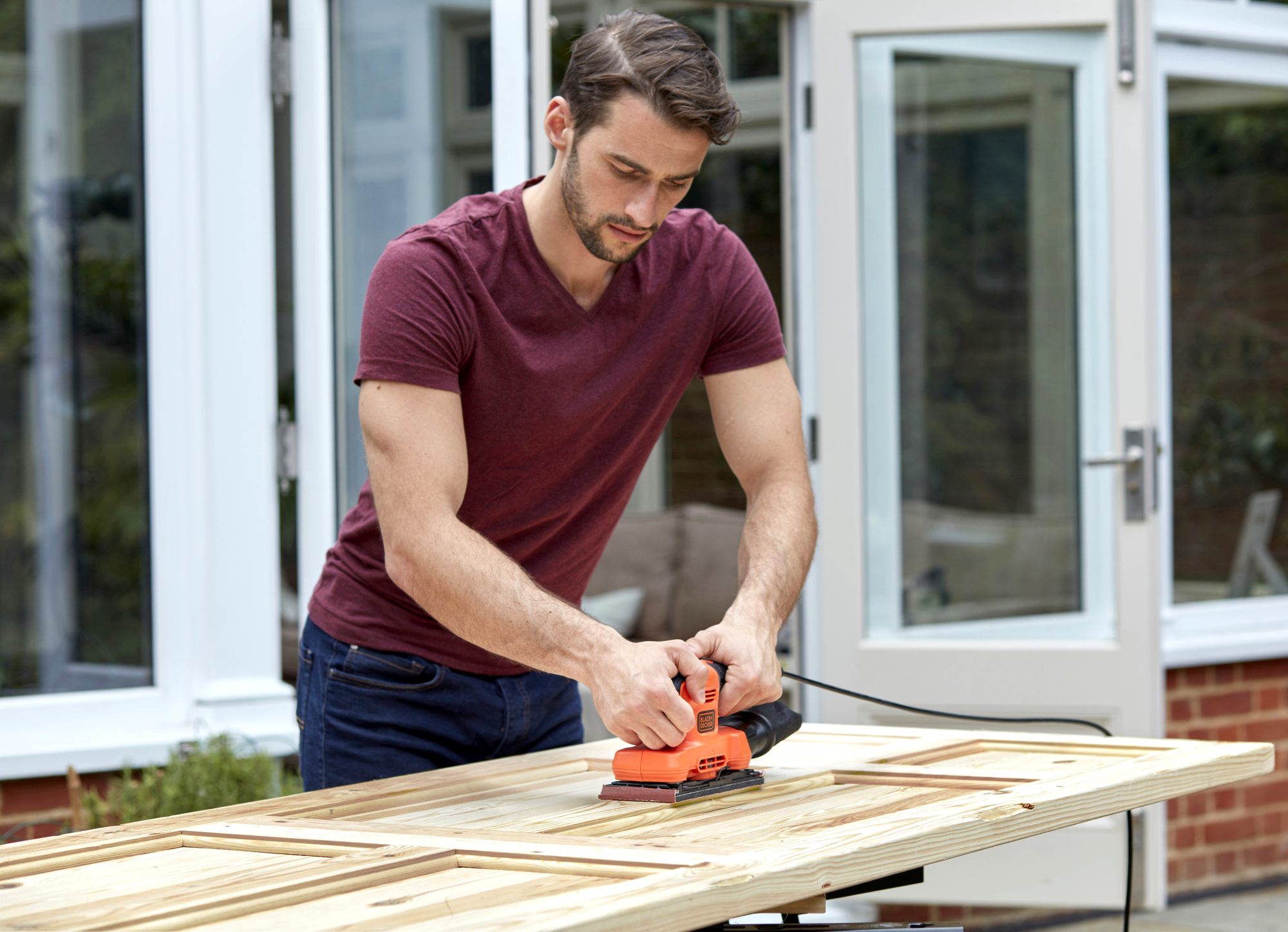 Lixadora vibratória BLACK + DECKER BEW 220-QS 150W - 3
