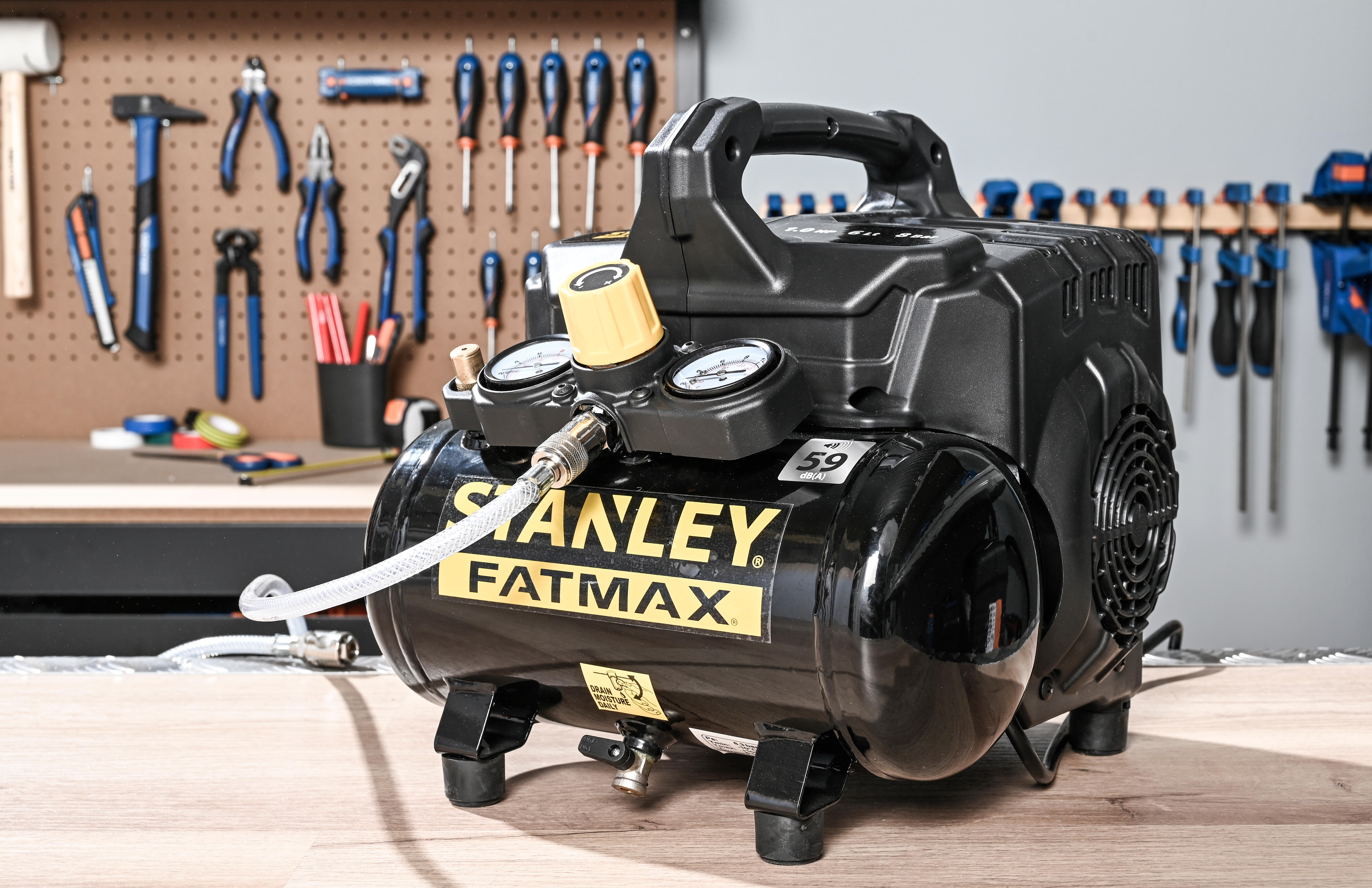 Compressore silenziato STANLEY FATMAX DST 101/8/6 6 l, 1 hp, 8 bar - 3