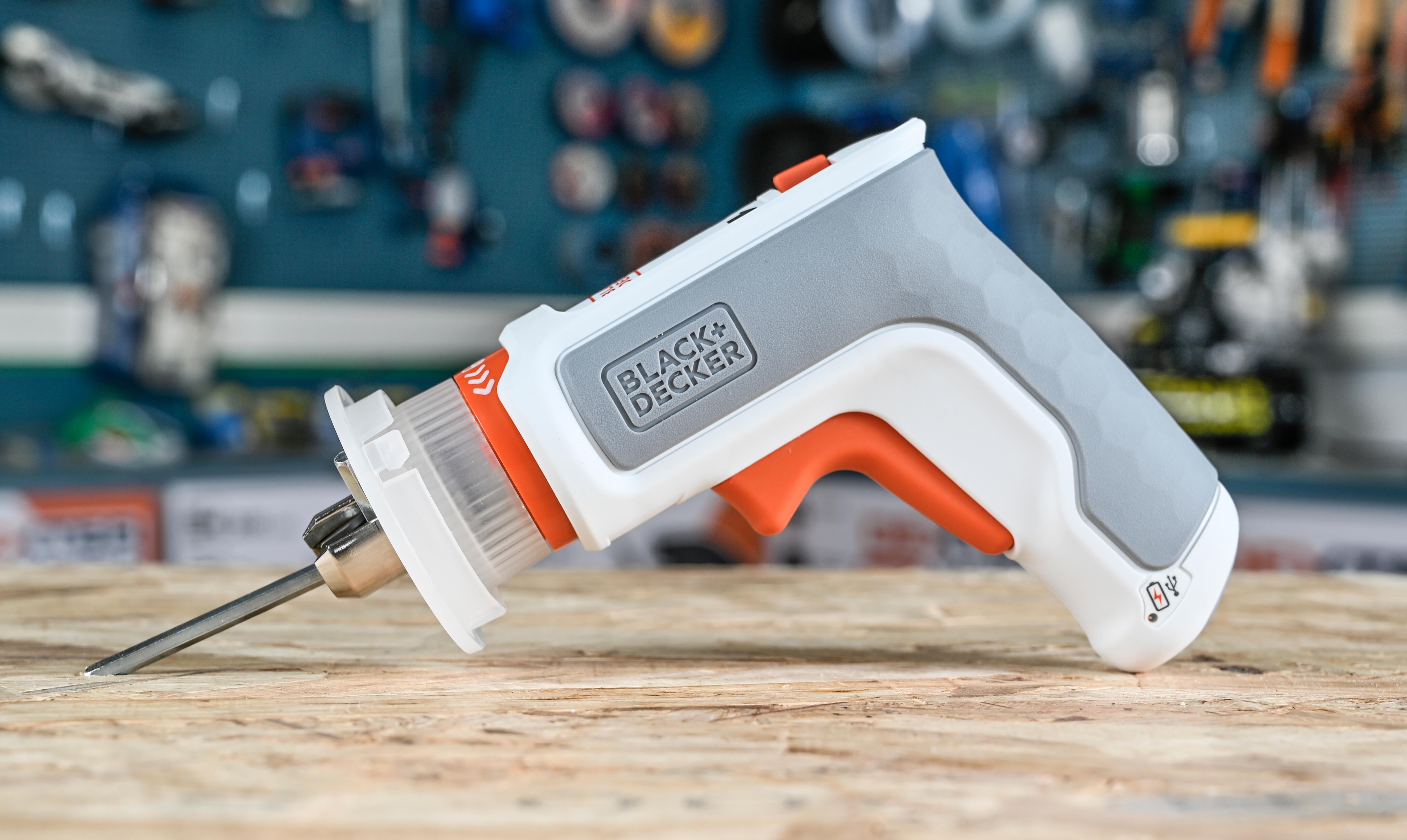 Aparafusadora sem fio BLACK + DECKER HEXDRIVER 3.6V - 14