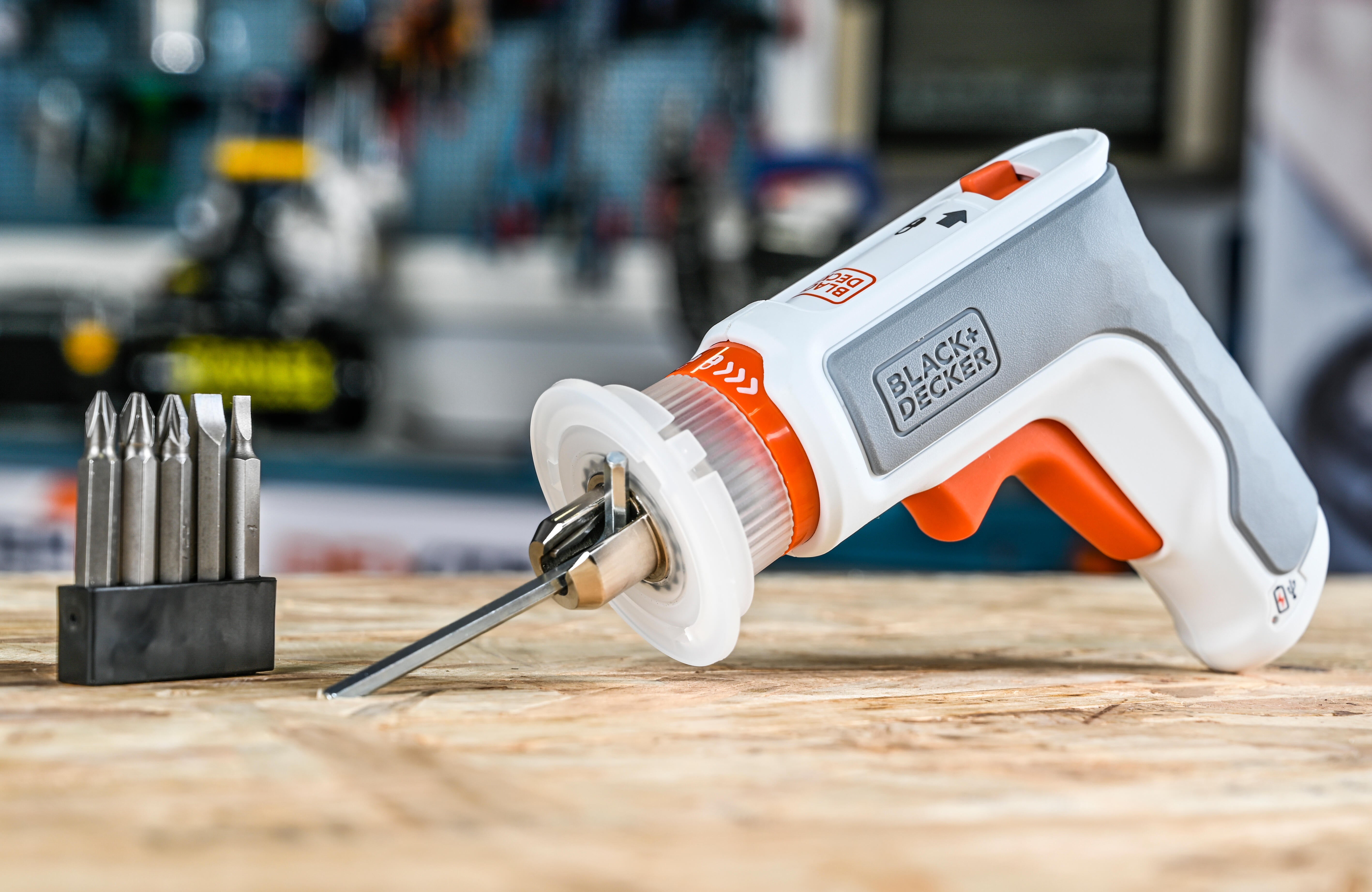 Aparafusadora sem fio BLACK + DECKER HEXDRIVER 3.6V - 12
