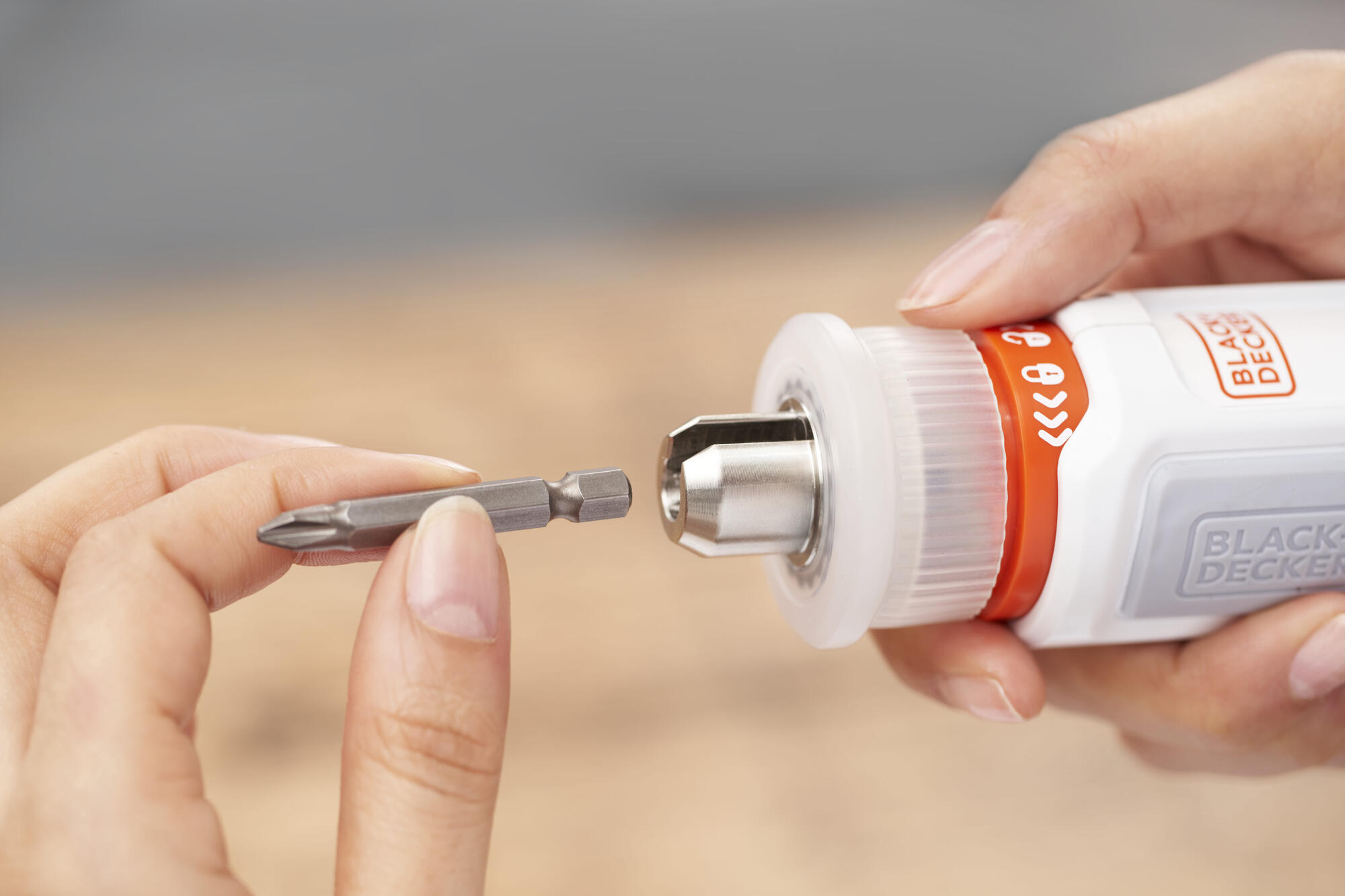 Aparafusadora sem fio BLACK + DECKER HEXDRIVER 3.6V - 11