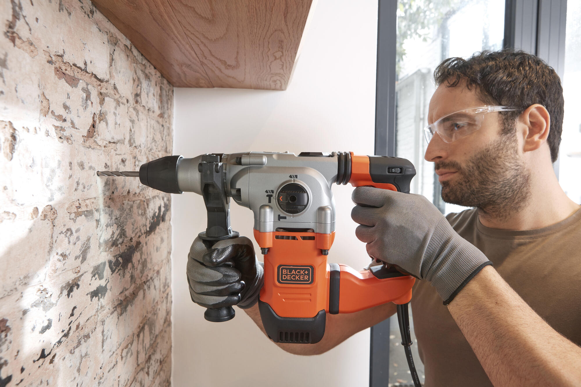 Martelo vertical com fios SDS Plus 1250 W 3.7 J Black + Decker BEHS03K-QS - 8