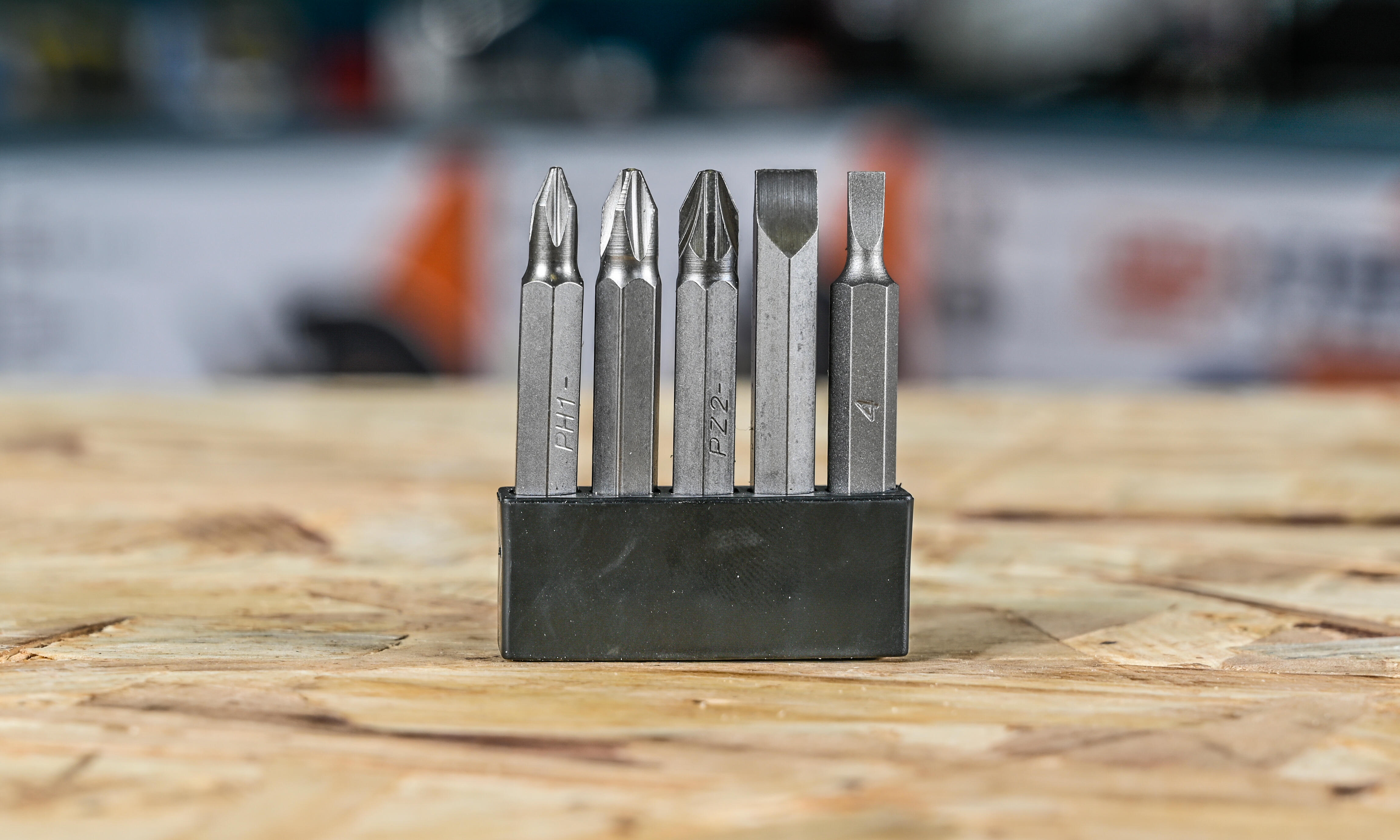 Aparafusadora sem fio BLACK + DECKER HEXDRIVER 3.6V - 17