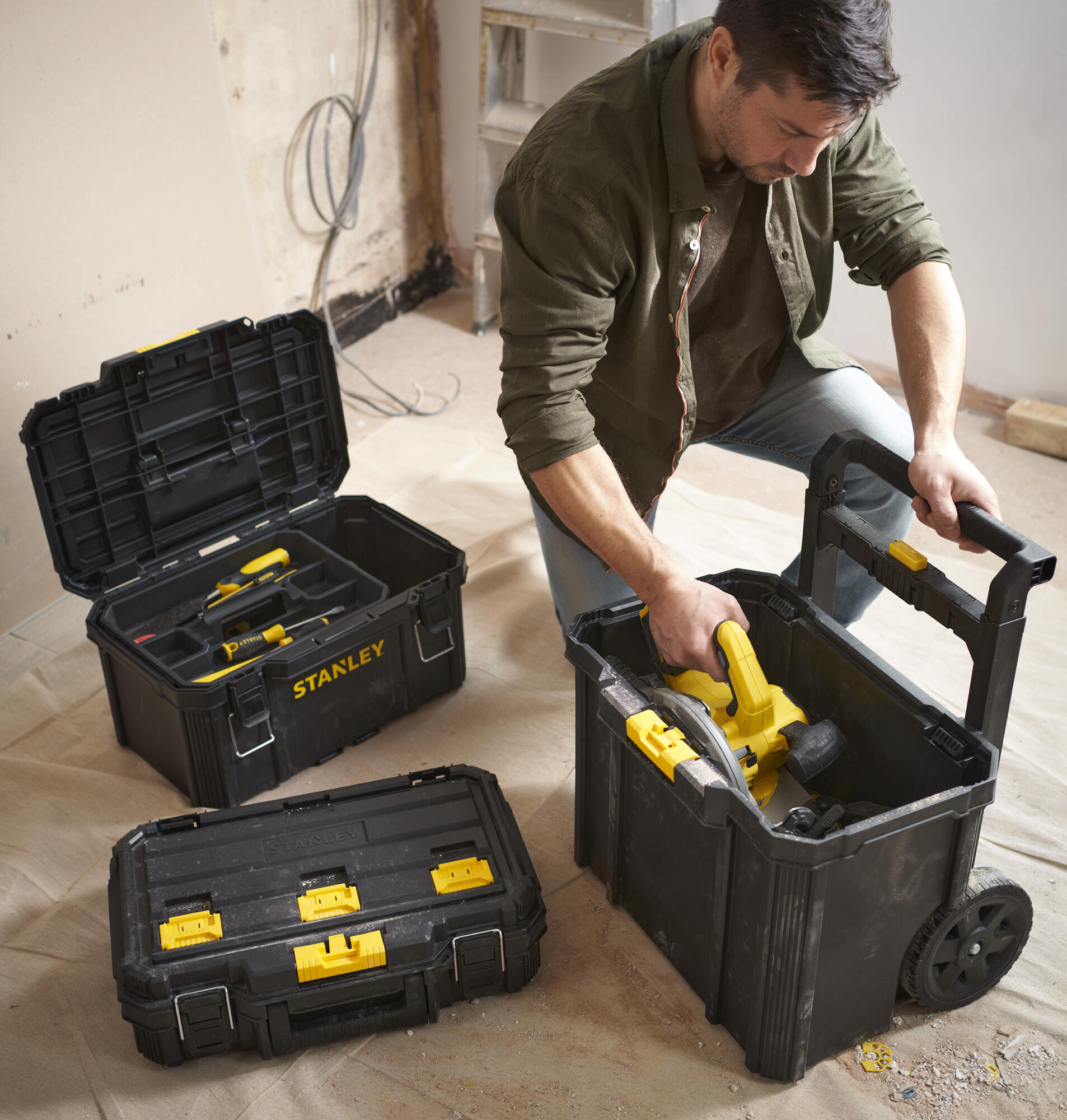 Troley para ferramentas STANLEY STST83319-1 3 EM 1 - 13