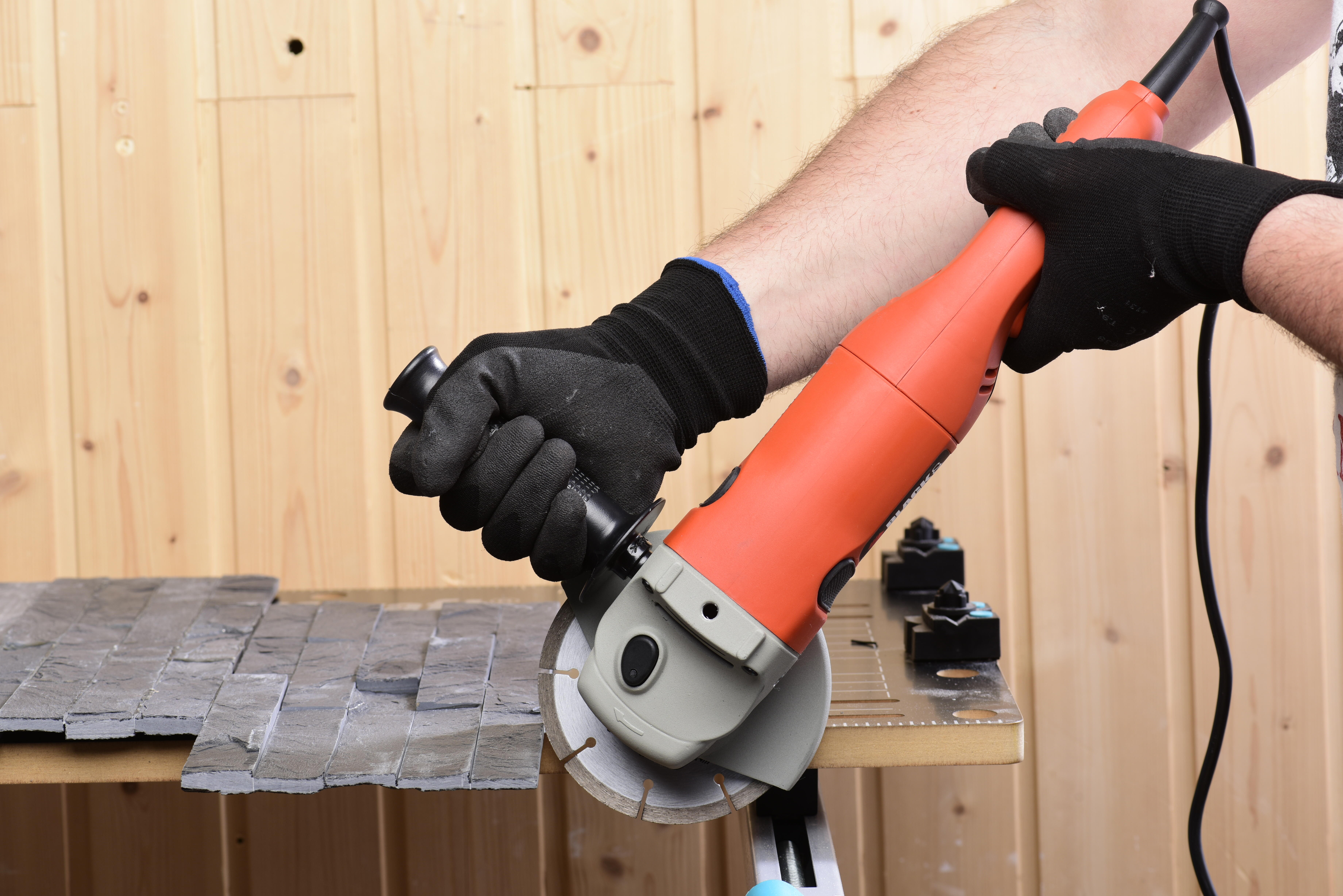 Rebarbadora BLACK + DECKER KG1200KD 1200W - 10