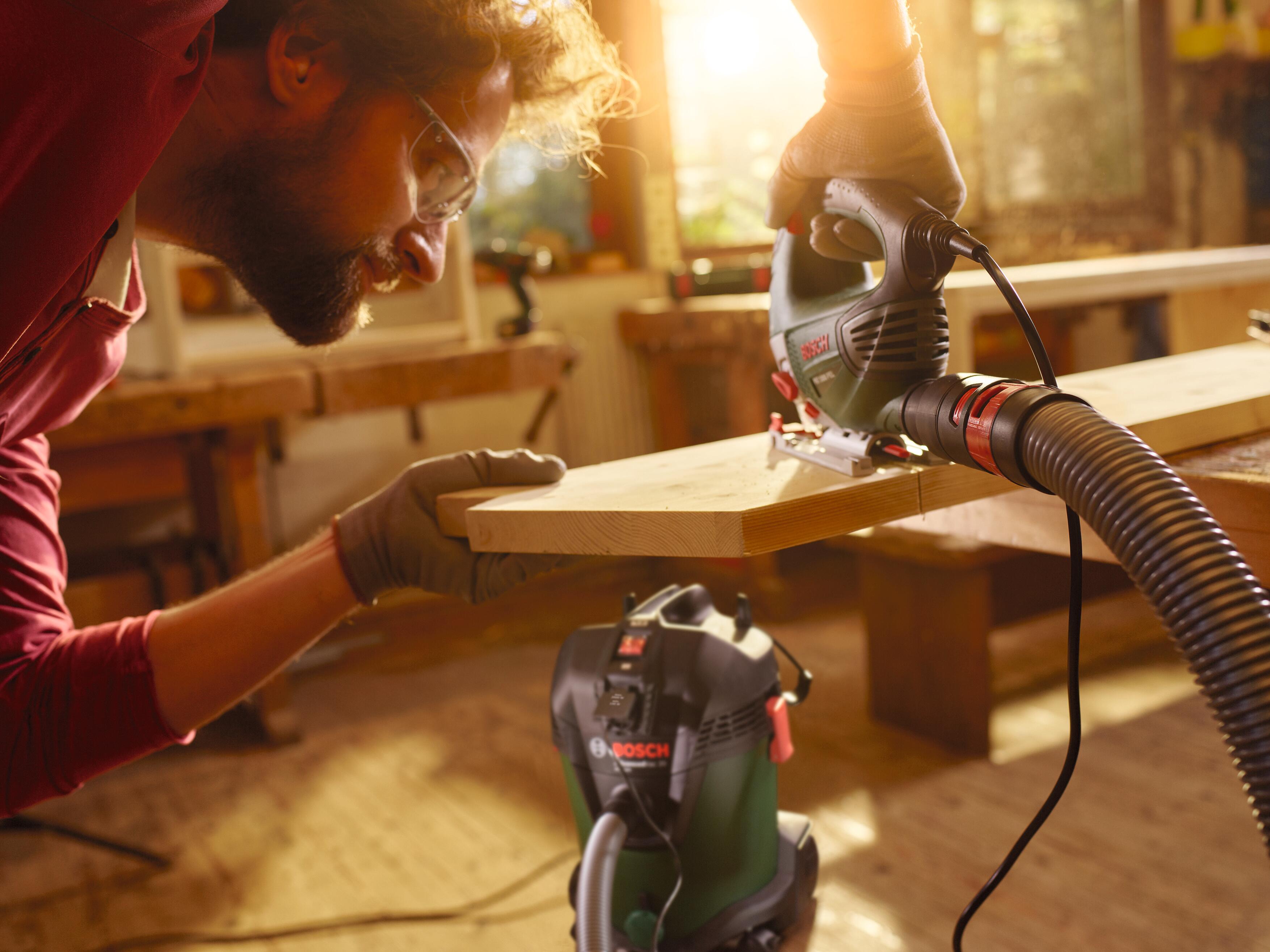Aspirador de sólidos e líquidos 1200 W 20L Bosch AdvancedVac 20 - 4