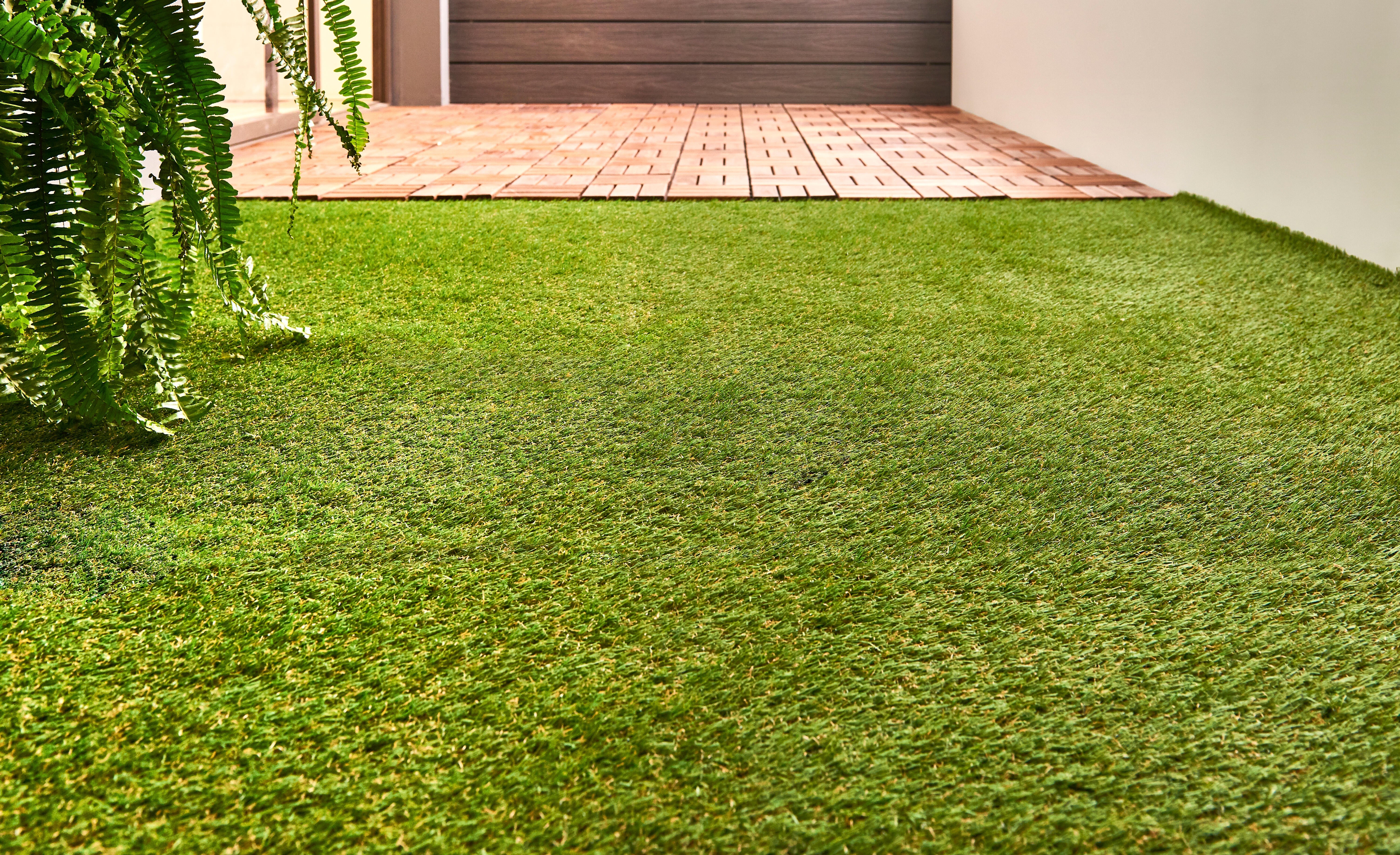 Rollo de Césped artificial CADIZ 2x5m de 20 mm de altura de fibras y 17850 puntadas m2 - 9
