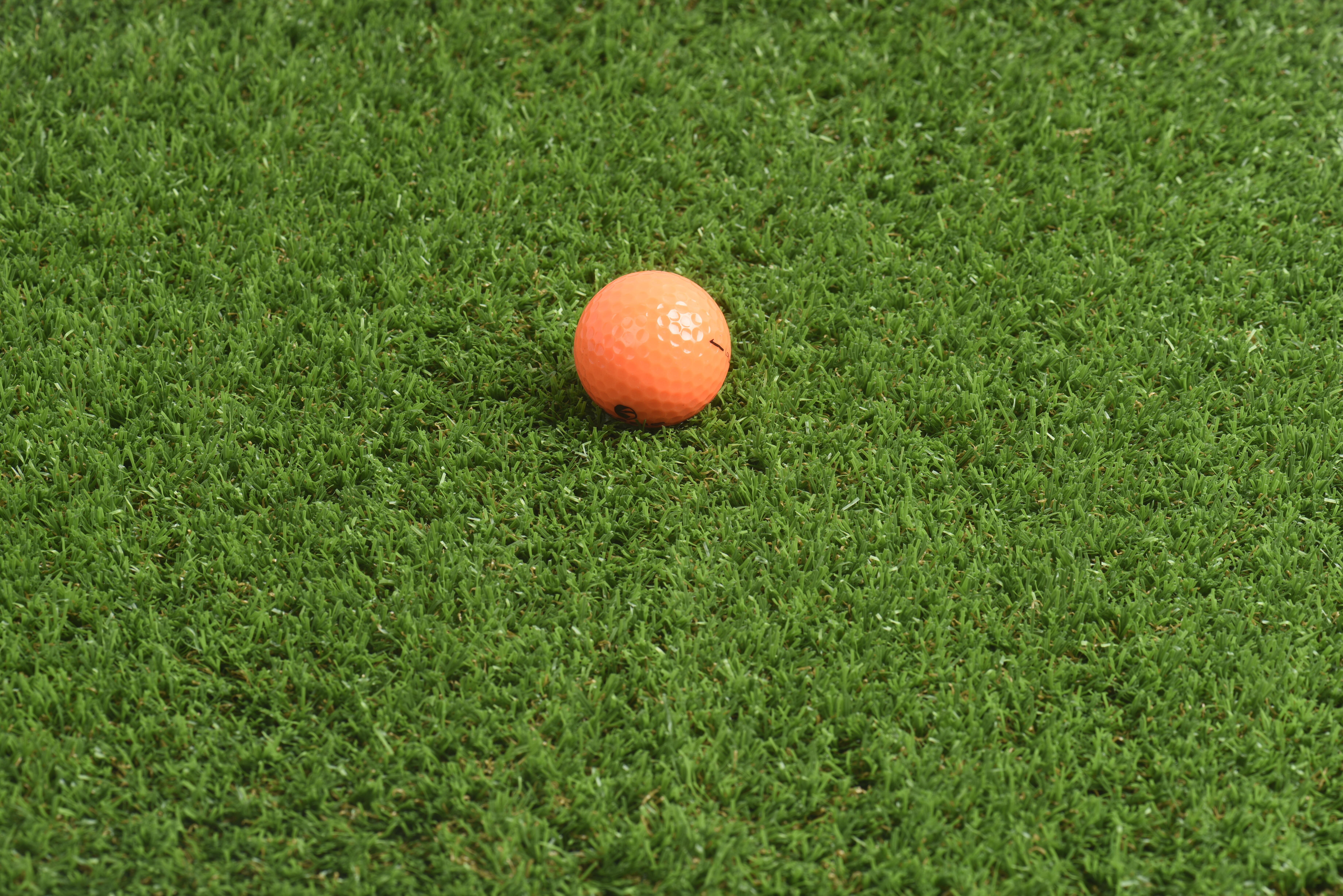 Rolo de relva artificial CADIZ 20MM 2X5M 17850 pontadas m2 e 11500 DTex - 18