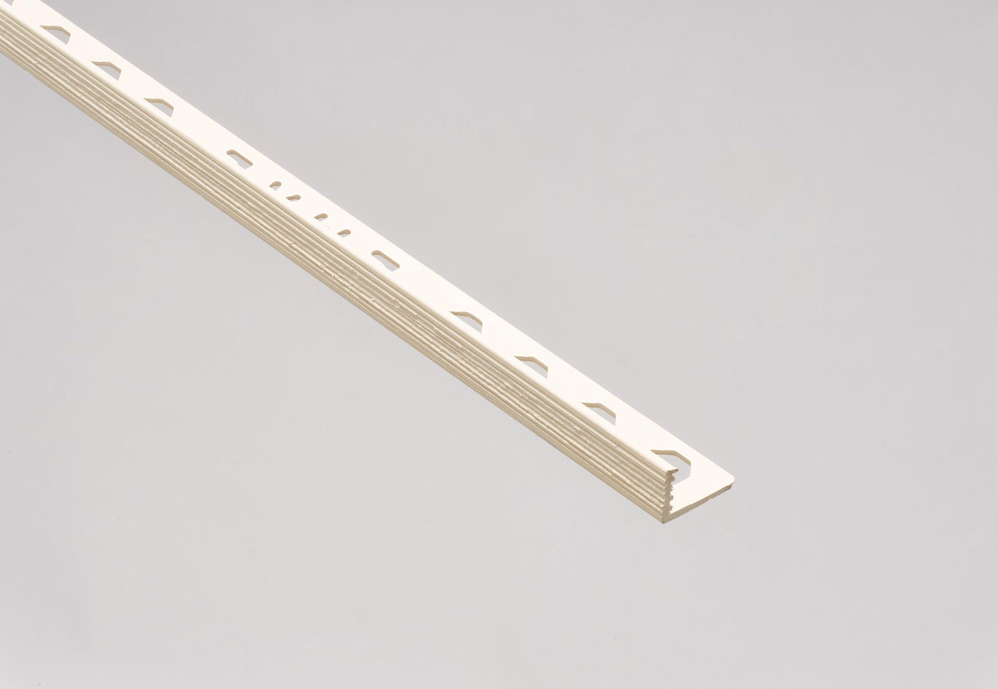 Perfil de esquina y borde externo de pvc almendra int/ext 2.5m x1cm