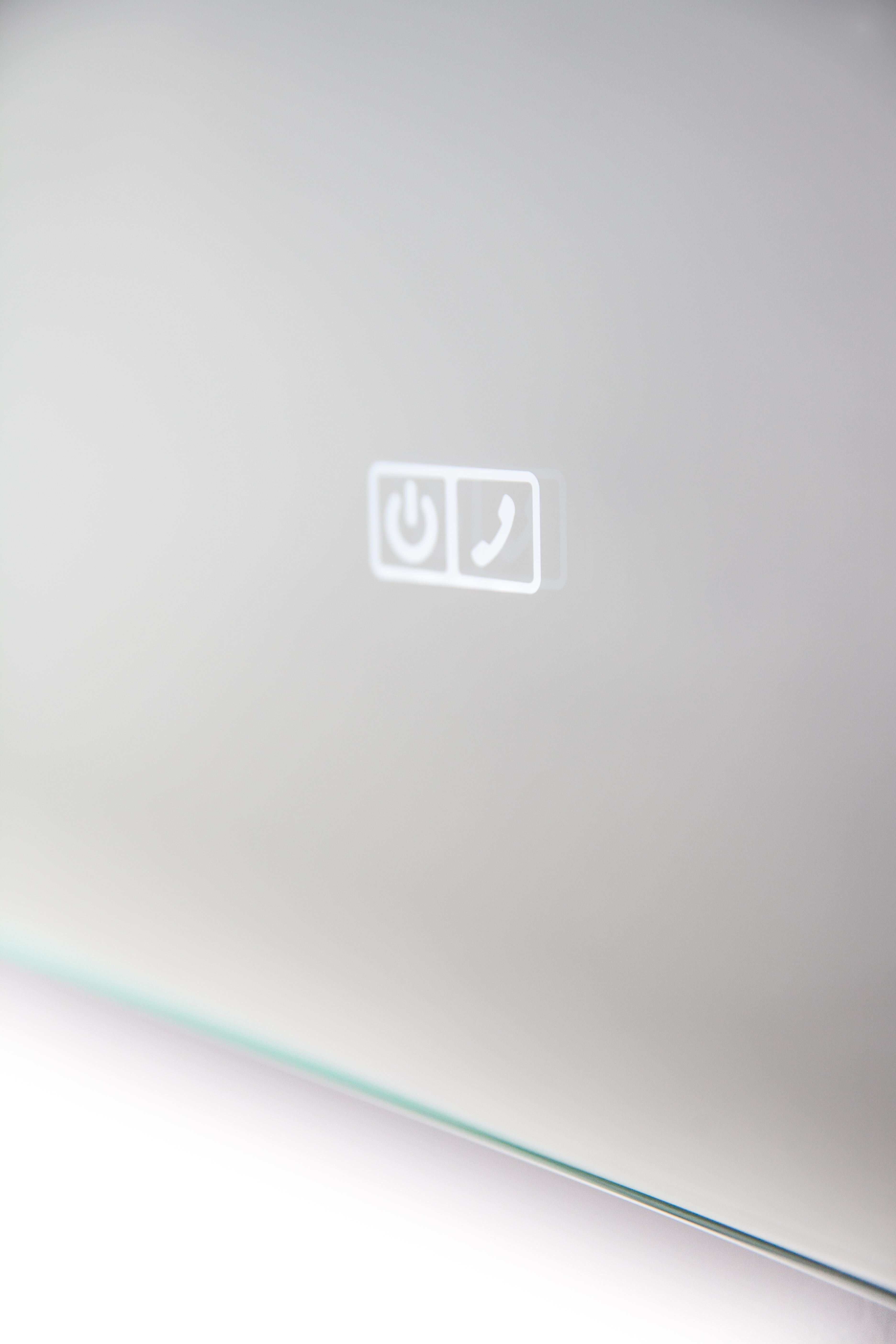 Espejo de baño con luz LED  Phone Call  con antivaho, táctil, altavoz, , bluetooth,  60x80cm - 8