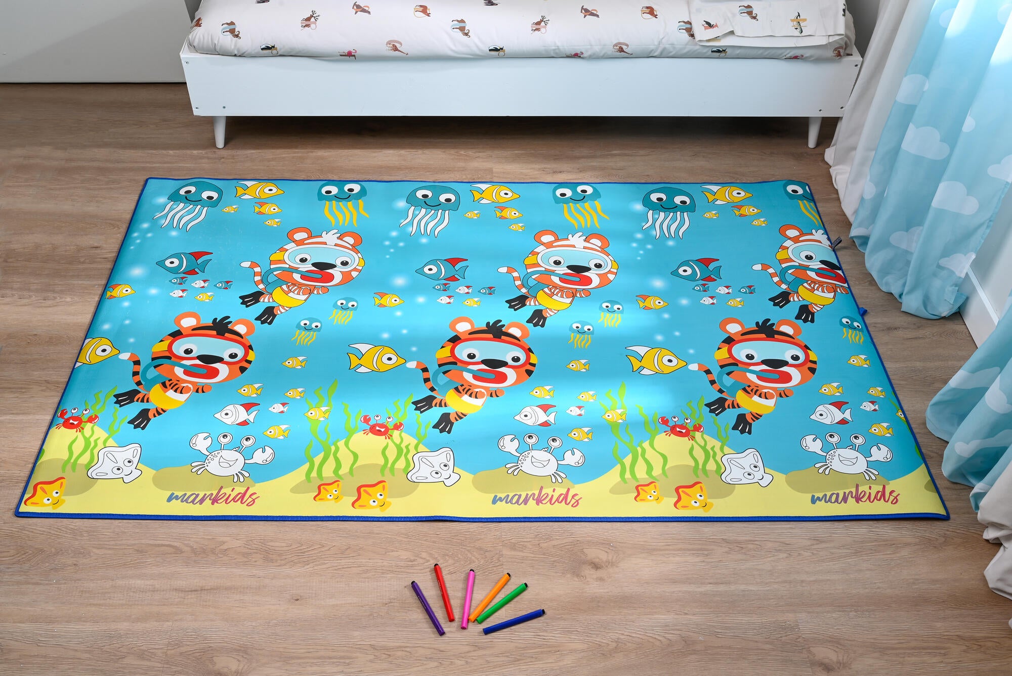Alfombra exterior/interior polietileno tejido plano base antideslizante markids bajo el mar animales multicolor 120x200cm